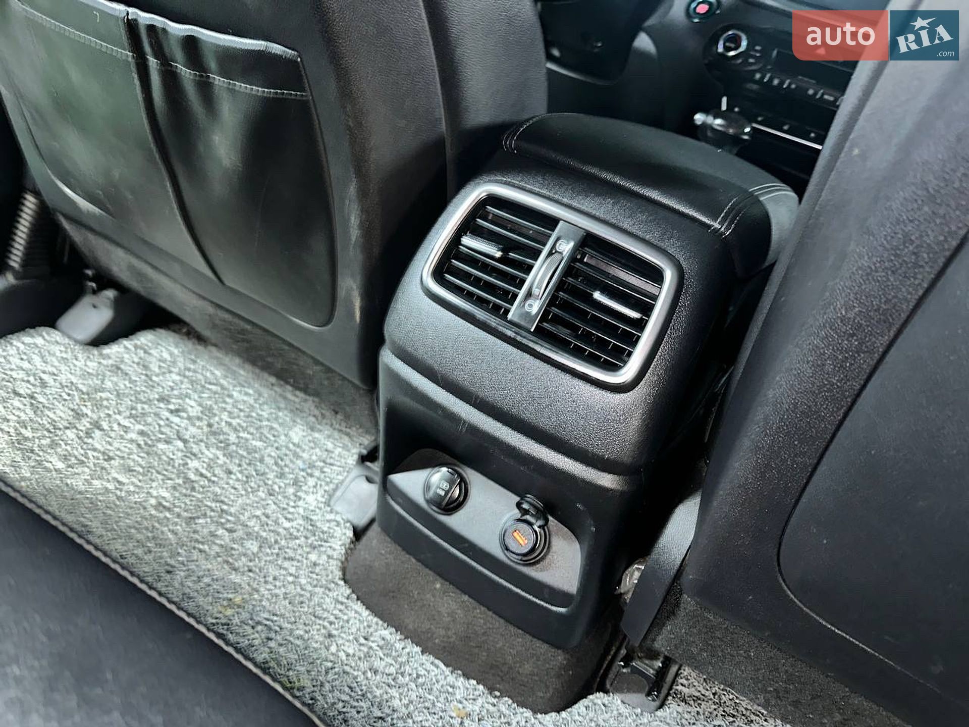 Kia Sorento 2015 VIN KNAPS81ABFA062091 фото оголошення 9 з 25
