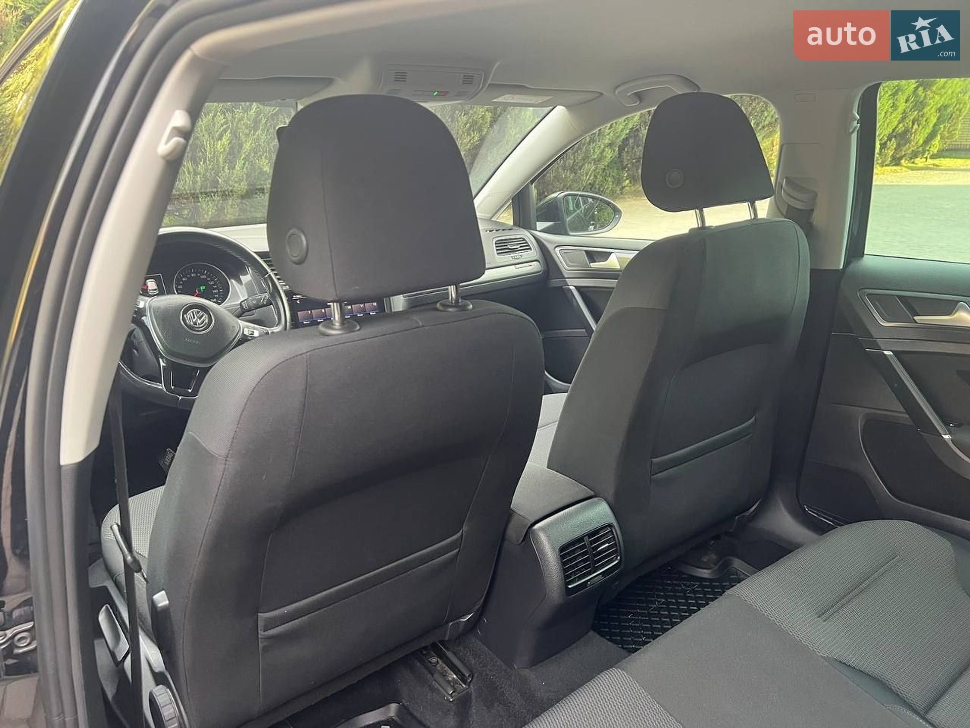 Volkswagen e-Golf 2018 VIN WVWZZZAUZJ8904833 фото оголошення 16 з 29