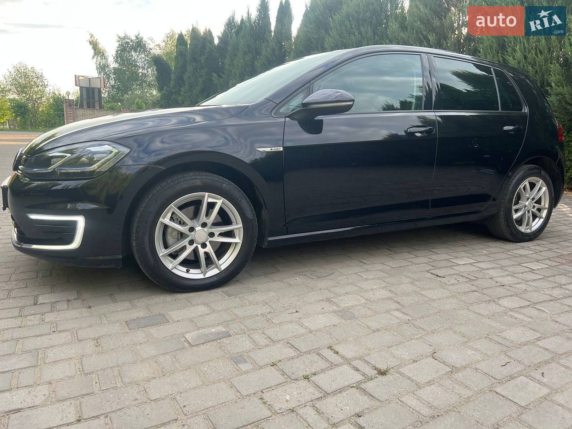 Volkswagen e-Golf 2018 VIN WVWZZZAUZJ8904833 фото оголошення 18 з 29