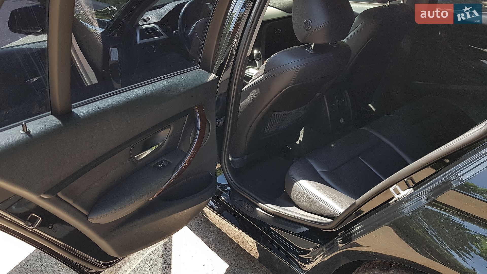 BMW 3 Series 2014 VIN WBA3K11050F860966 фото оголошення 10 з 31