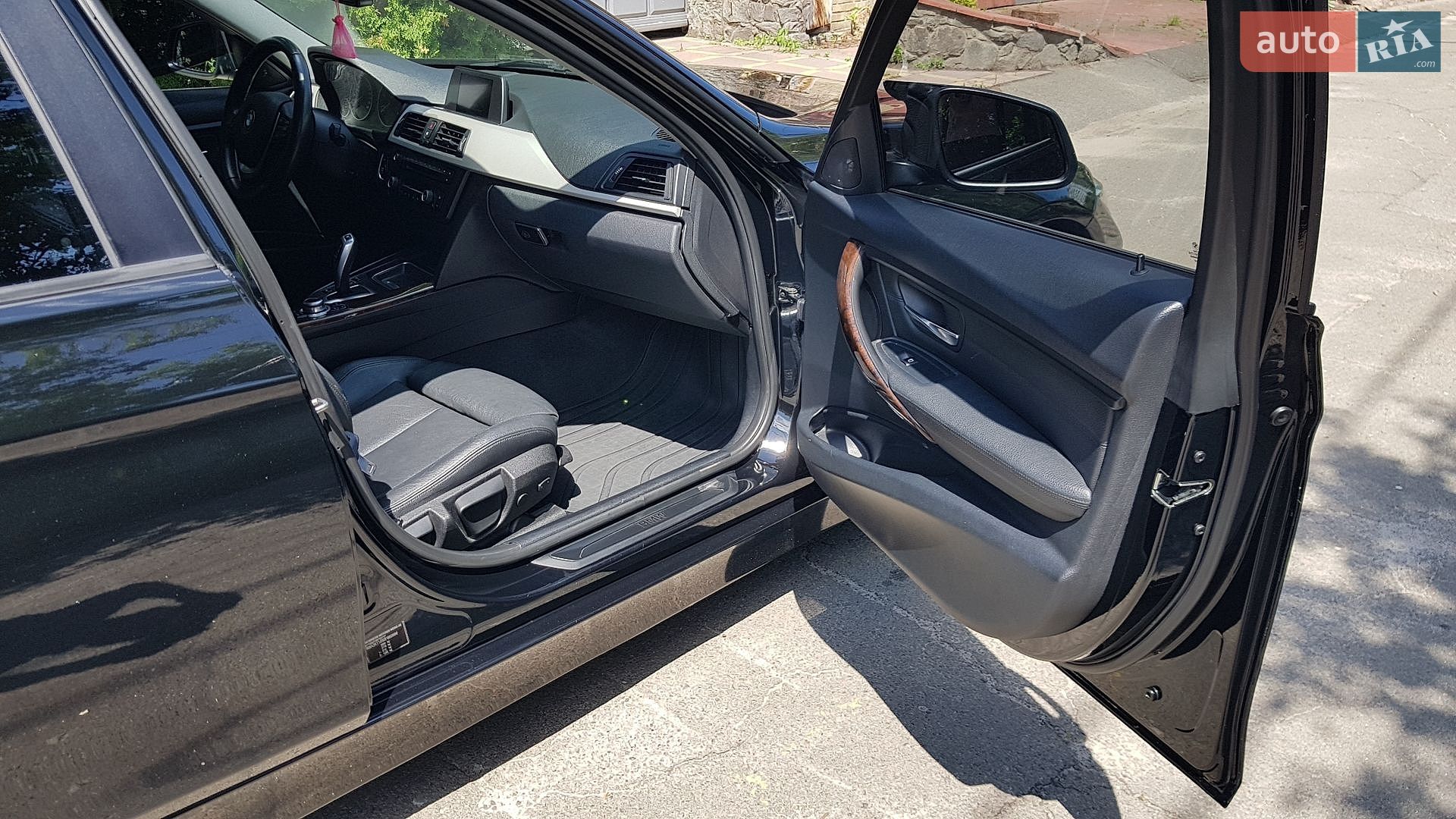 BMW 3 Series 2014 VIN WBA3K11050F860966 фото оголошення 18 з 31