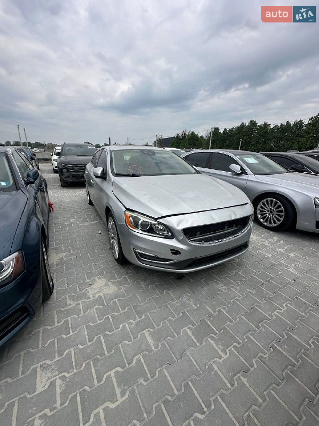 Volvo S60 2016 VIN LYV402HMXHB131813 фото оголошення 3 з 10