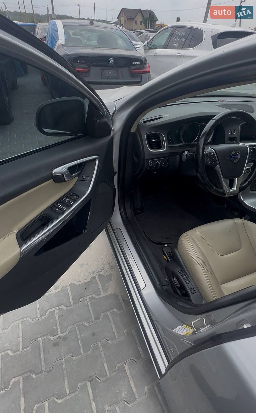 Volvo S60 2016 VIN LYV402HMXHB131813 фото оголошення 9 з 10