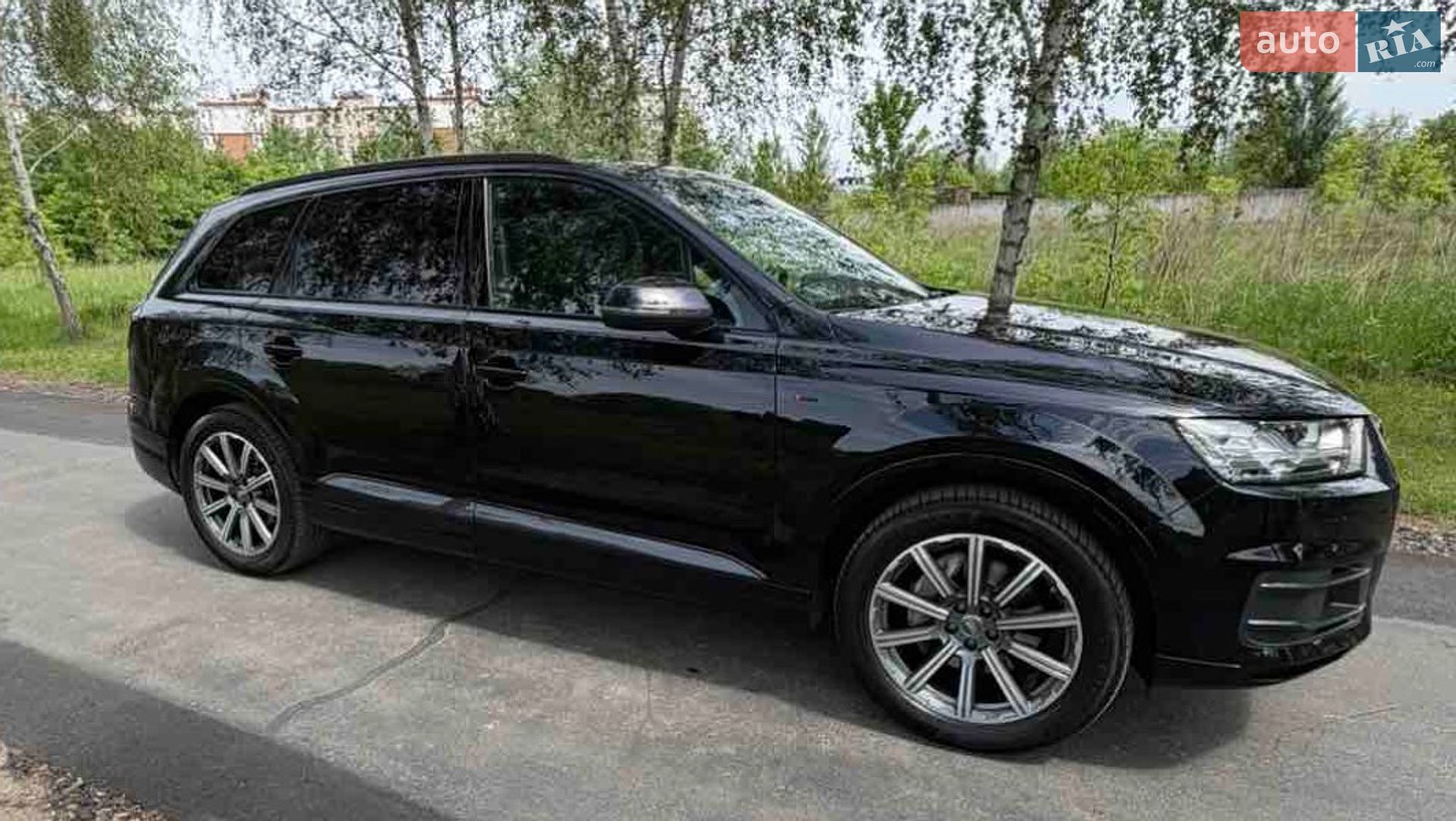 Audi Q7 2018 VIN WAUZZZ4M8JD059450 фото оголошення 10 з 14