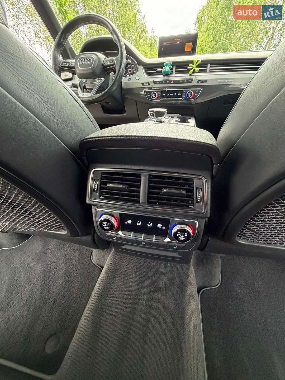 Audi Q7 2018 VIN WAUZZZ4M8JD059450 фото оголошення 4 з 14