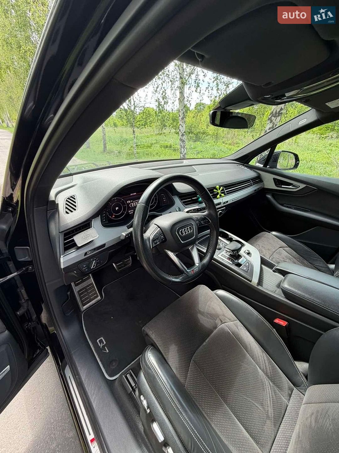 Audi Q7 2018 VIN WAUZZZ4M8JD059450 фото оголошення 8 з 12