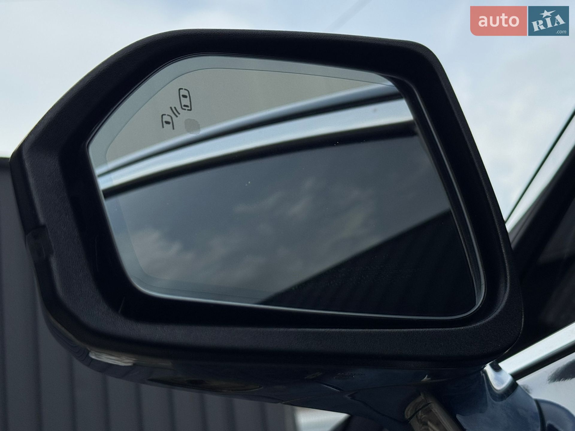 Lincoln MKZ 2016 VIN 3LN6L5C93HR604884 фото оголошення 13 з 41