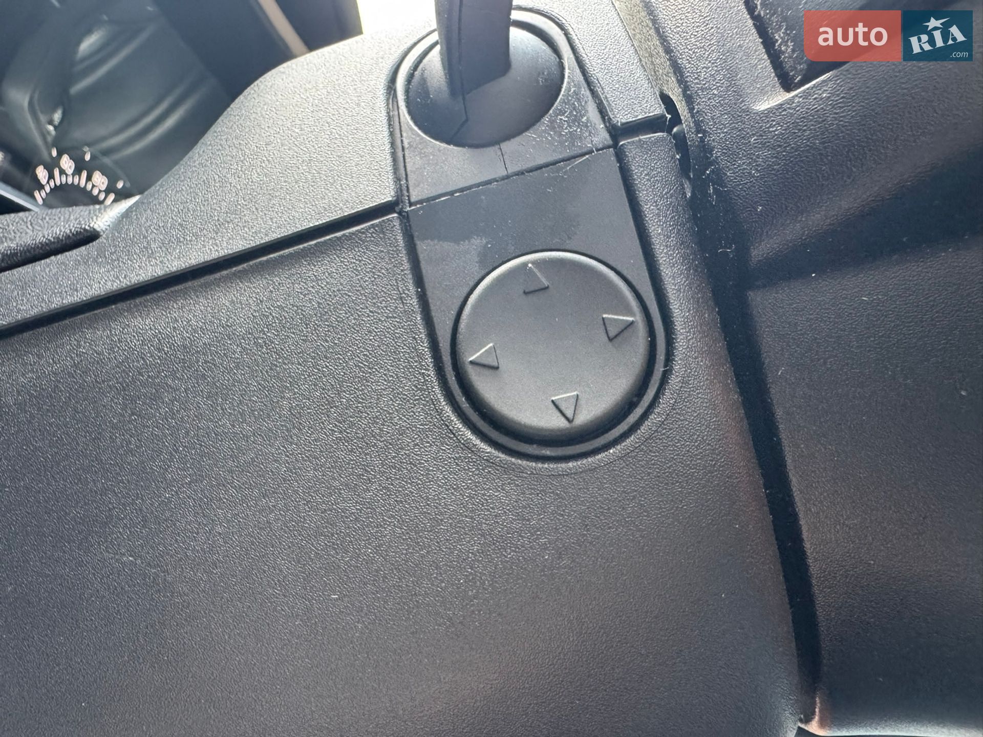 Lincoln MKZ 2016 VIN 3LN6L5C93HR604884 фото оголошення 31 з 41
