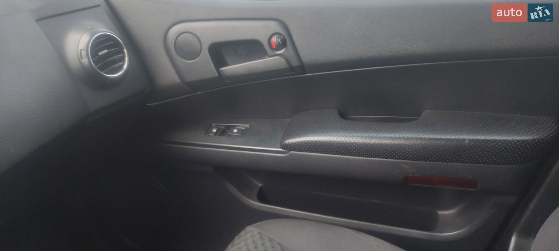 SsangYong Actyon 2006 VIN KPTC0B1KS6P015267 фото оголошення 4 з 15