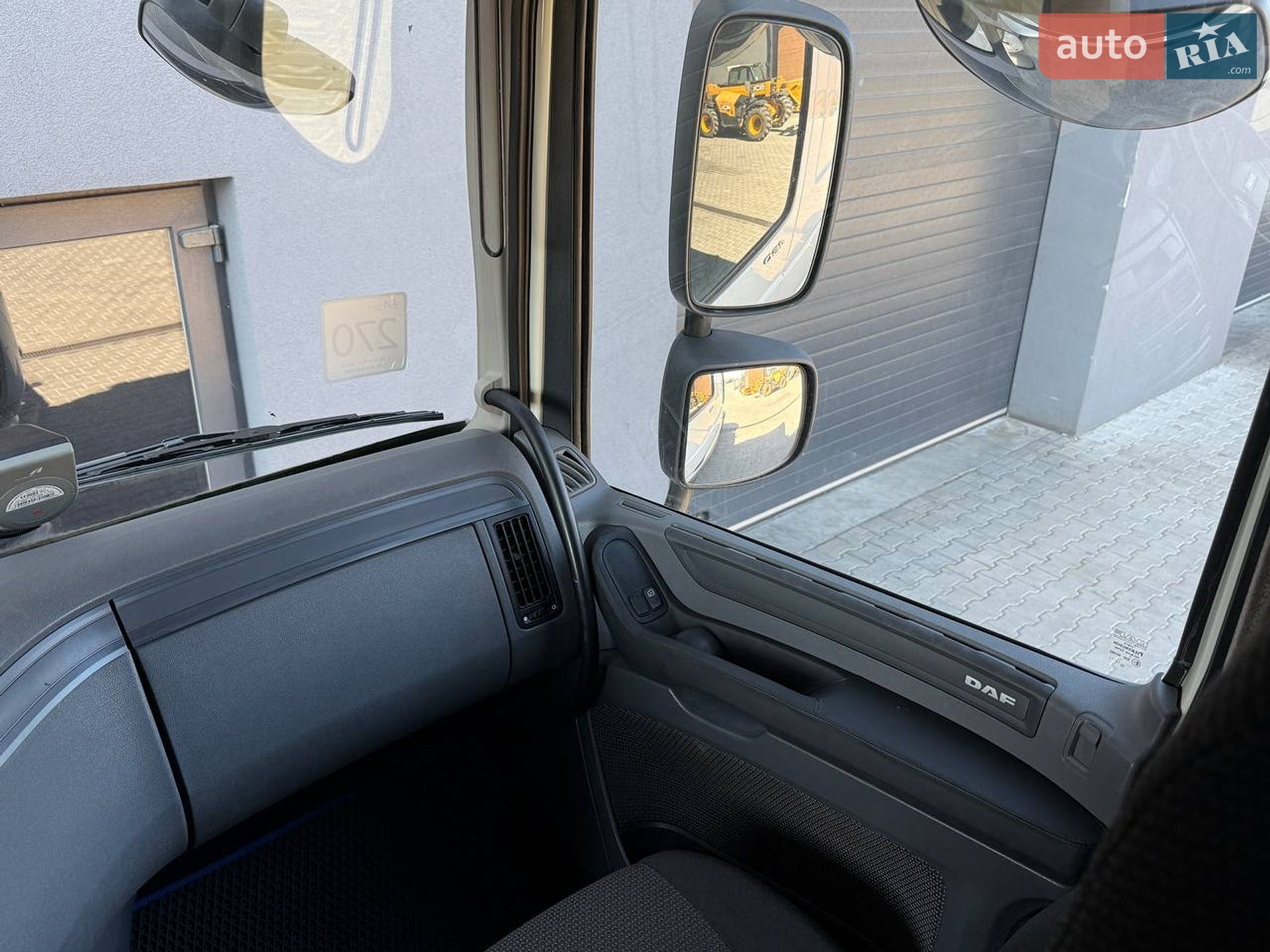 DAF XF 106 2015 VIN XLRTEH4300G082641 фото оголошення 9 з 20