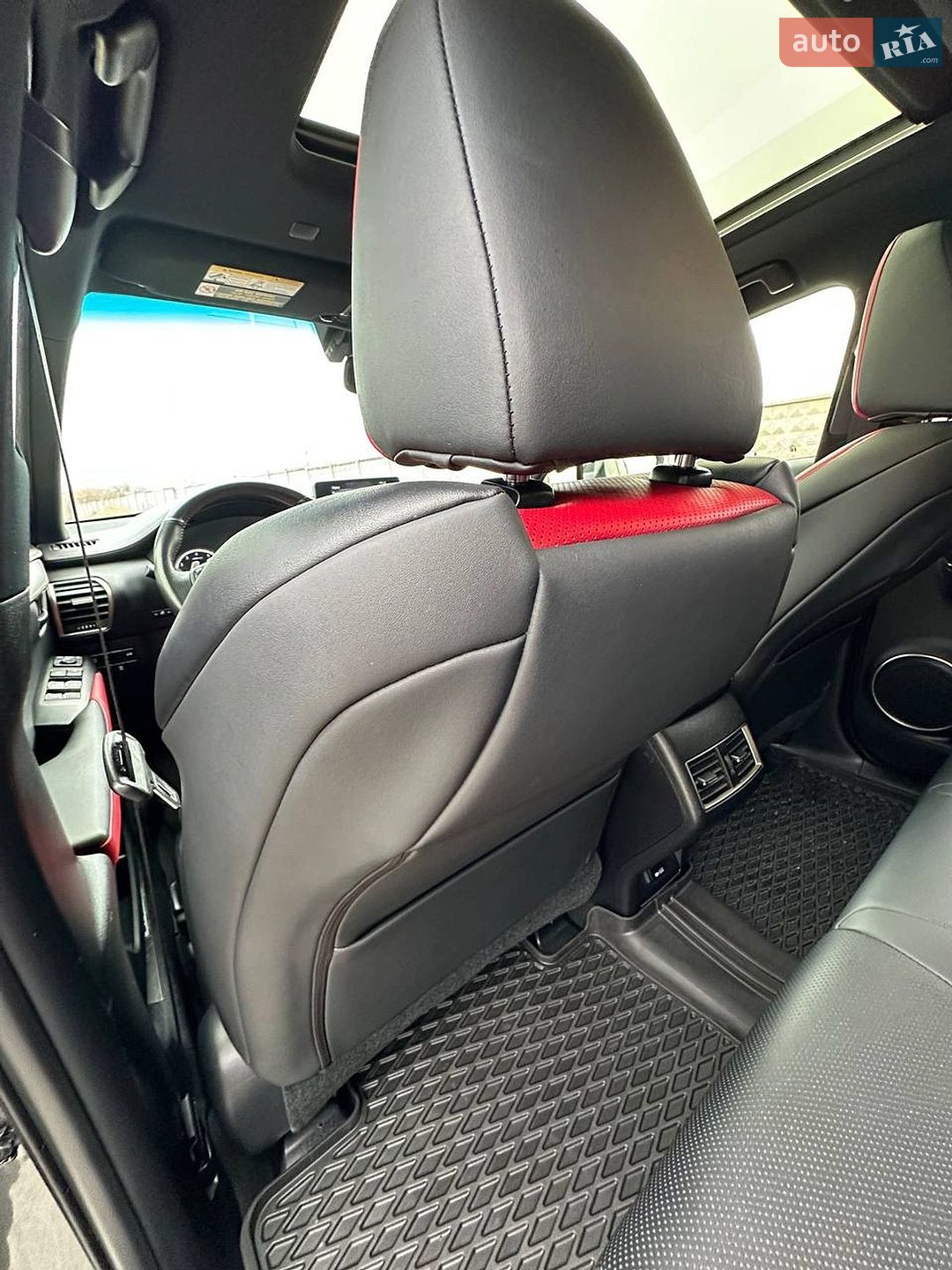 Lexus NX 2020 VIN JTJJARDZ8L5016479 фото оголошення 15 з 34