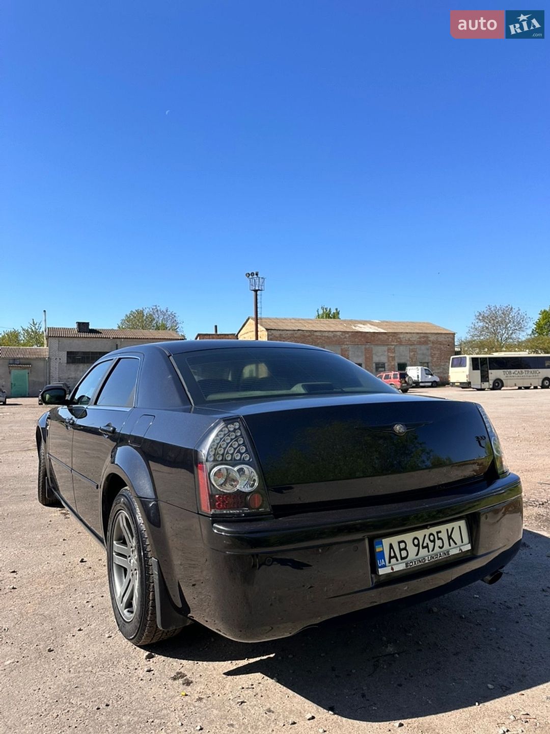 Chrysler 300C 2005 VIN 1C3AAB3G35H666482 фото оголошення 5 з 9