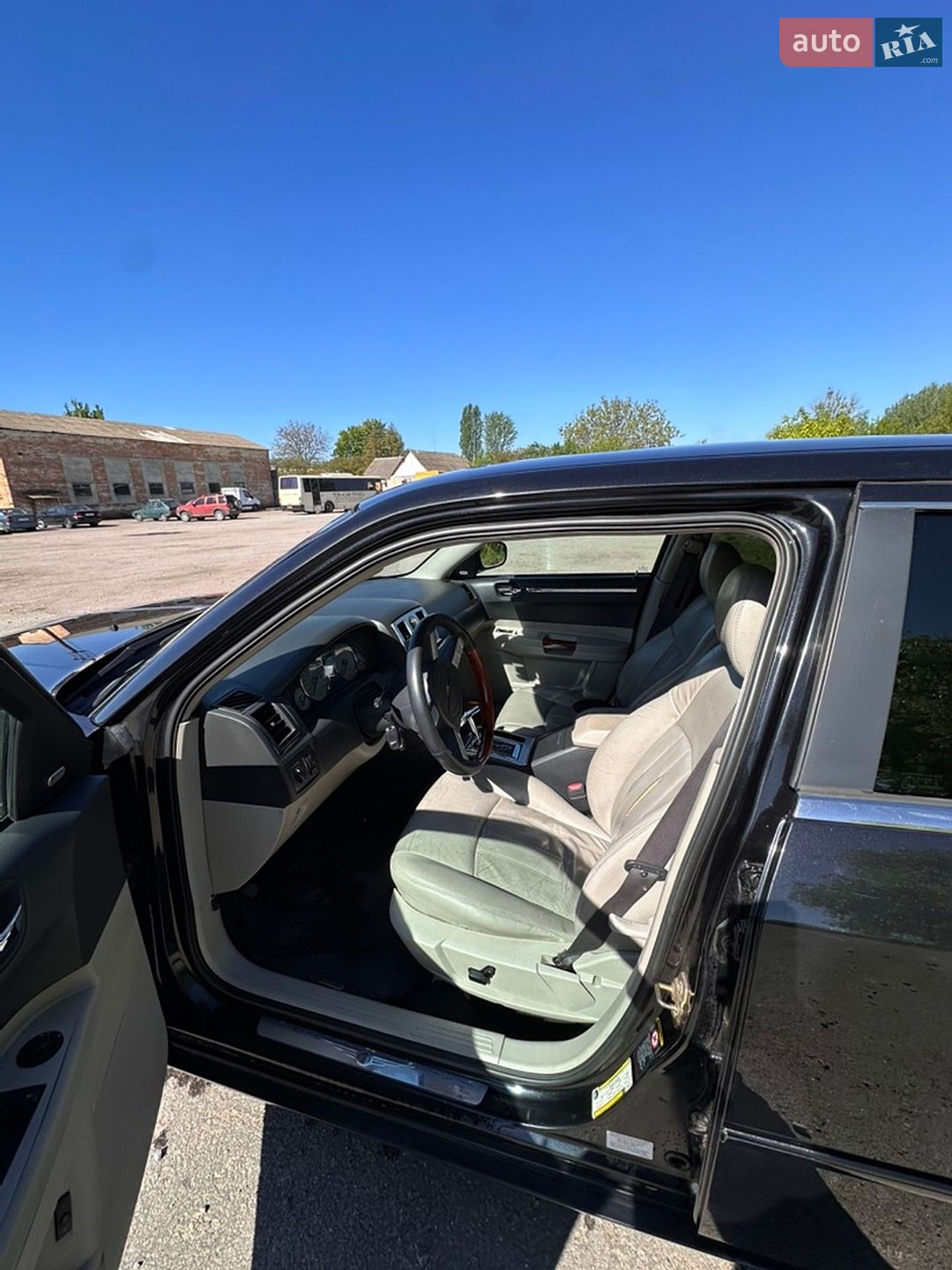 Chrysler 300C 2005 VIN 1C3AAB3G35H666482 фото оголошення 9 з 9
