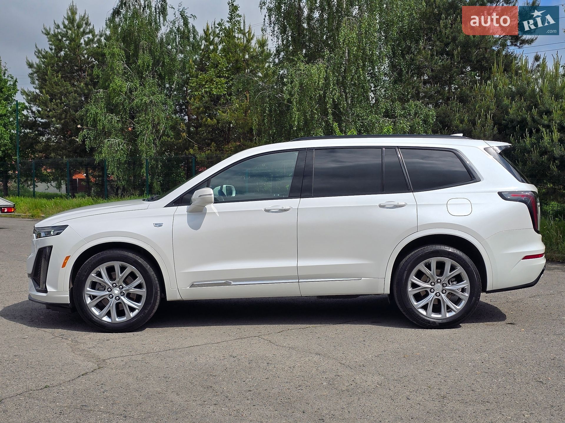 Cadillac XT6 2020 VIN 1GYKPGRS0LZ185369 фото оголошення 7 з 93