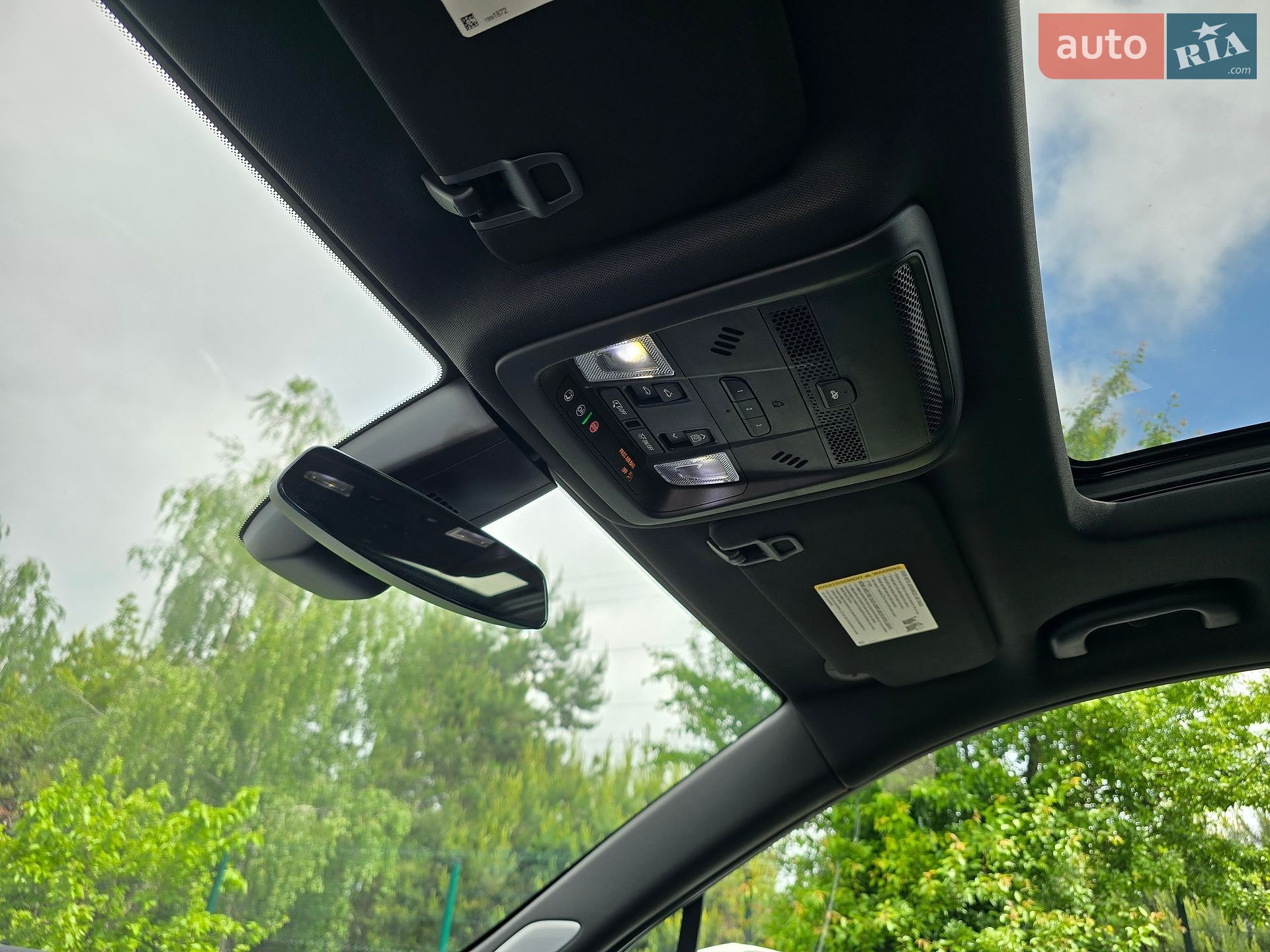 Cadillac XT6 2020 VIN 1GYKPGRS0LZ185369 фото оголошення 27 з 93