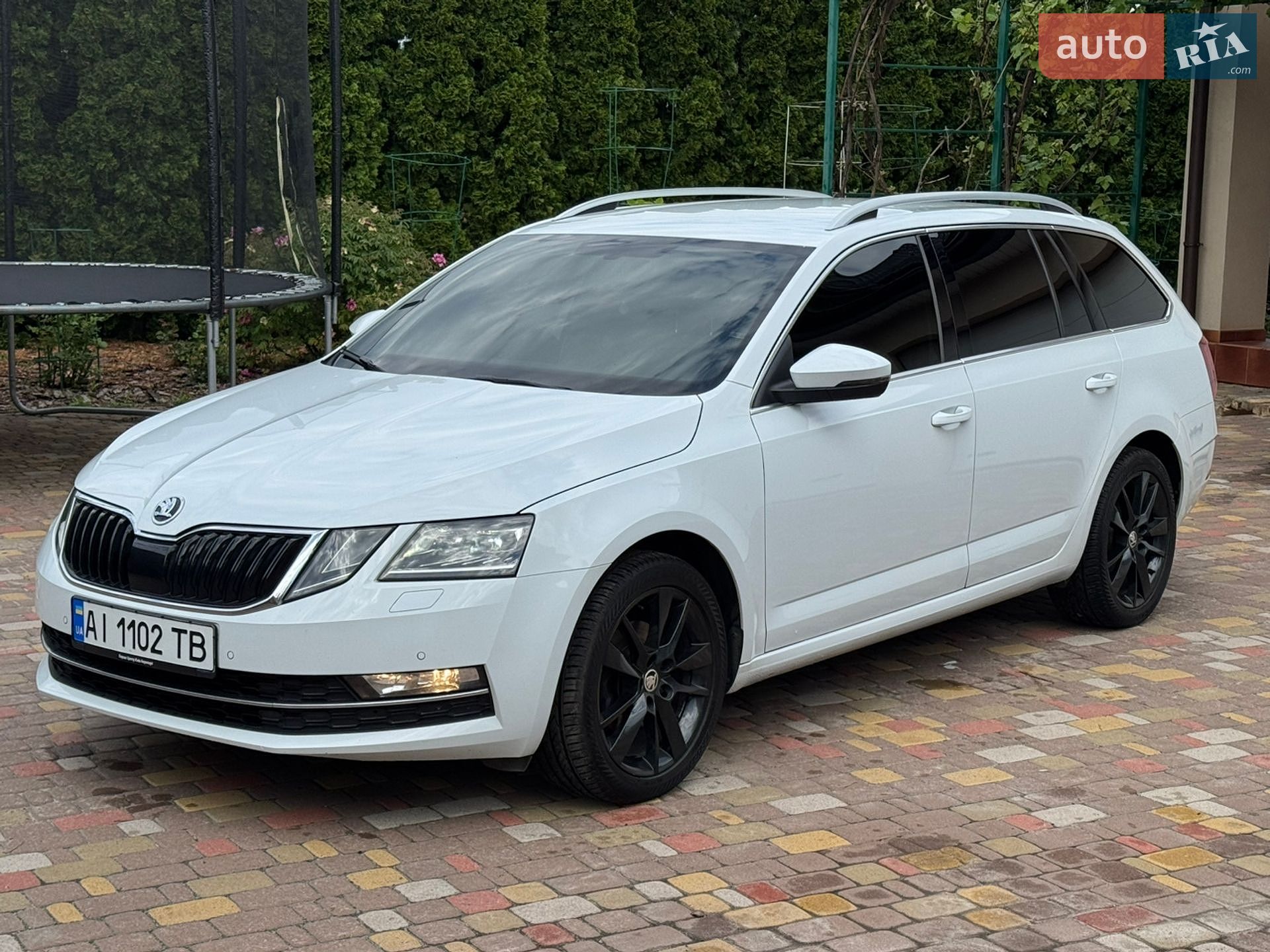 Skoda Octavia 2019 VIN TMBJJ7NE2L0041393 фото оголошення 2 з 26