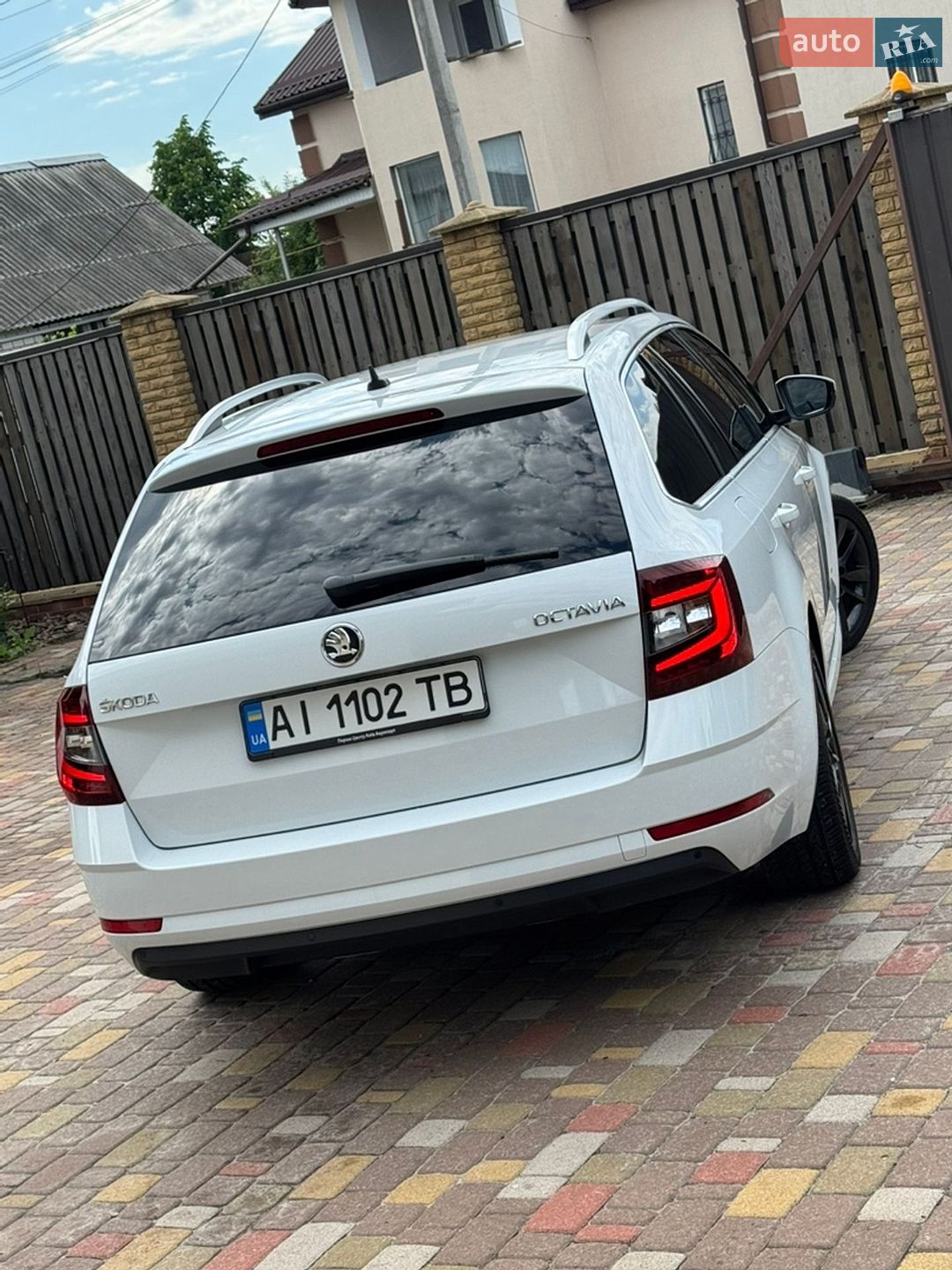 Skoda Octavia 2019 VIN TMBJJ7NE2L0041393 фото оголошення 5 з 26