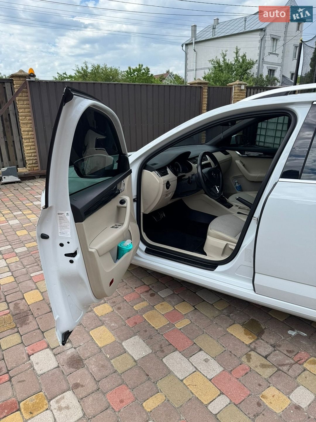 Skoda Octavia 2019 VIN TMBJJ7NE2L0041393 фото оголошення 12 з 26
