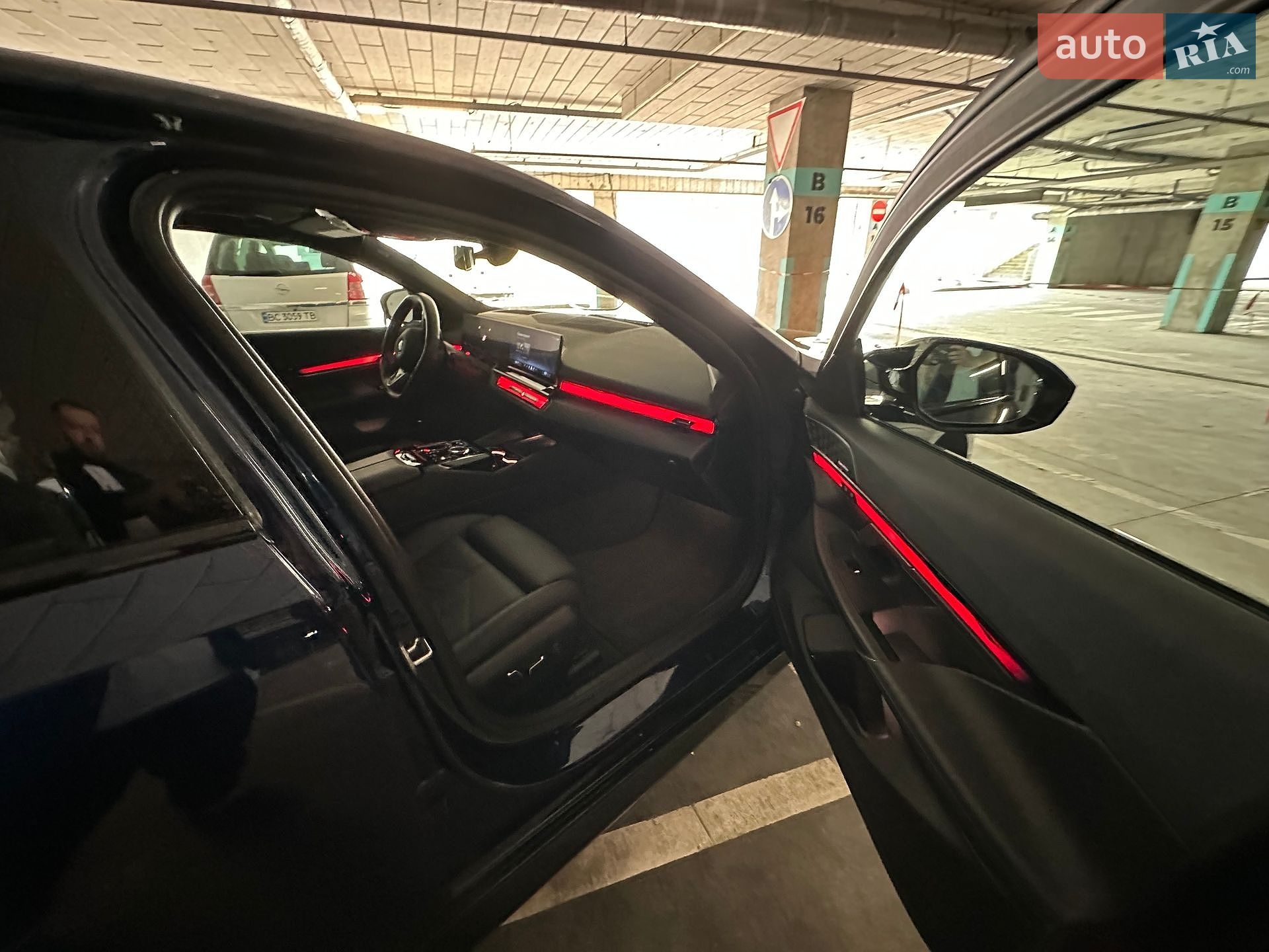 BMW i5 2023 VIN WBY43FK04RCR36321 фото оголошення 4 з 13