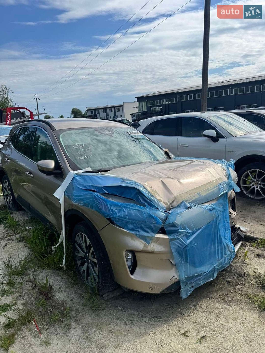 Ford Escape 2021 VIN 1FMCU9J93MUB23997 фото оголошення 2 з 22