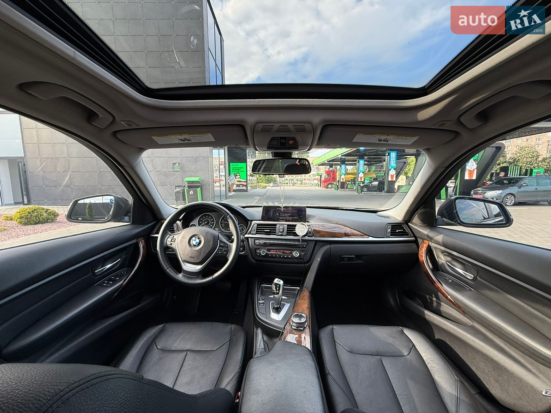 BMW 3 Series 2013 VIN WBA3A5C56EP600774 фото оголошення 8 з 27