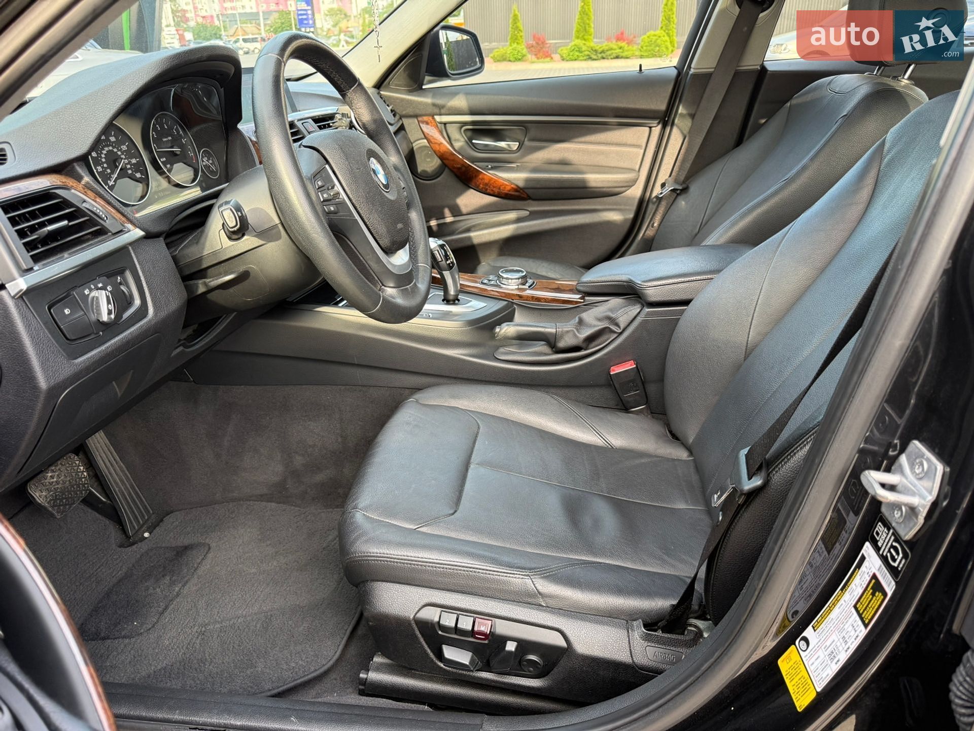 BMW 3 Series 2013 VIN WBA3A5C56EP600774 фото оголошення 10 з 27