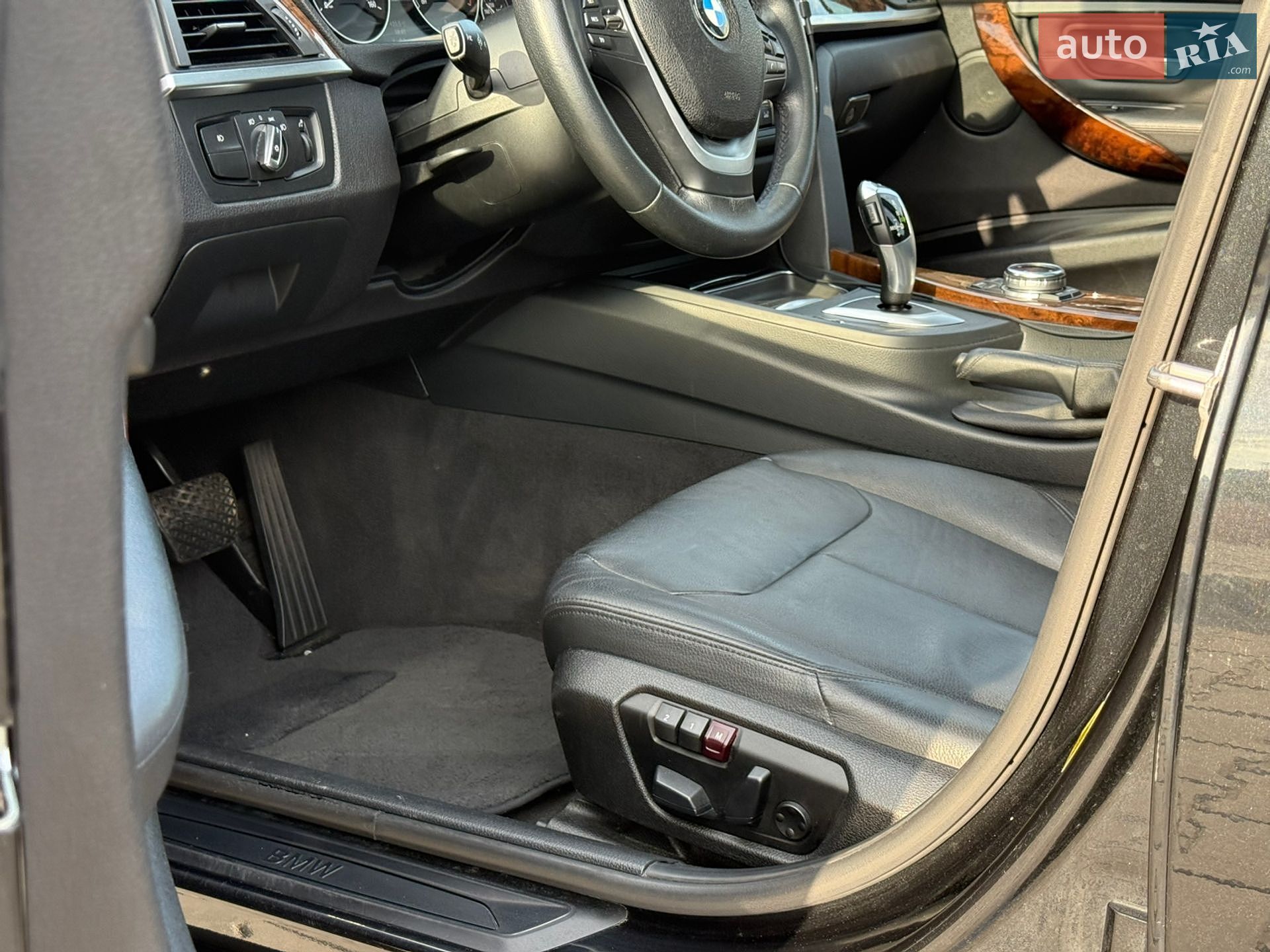 BMW 3 Series 2013 VIN WBA3A5C56EP600774 фото оголошення 11 з 27