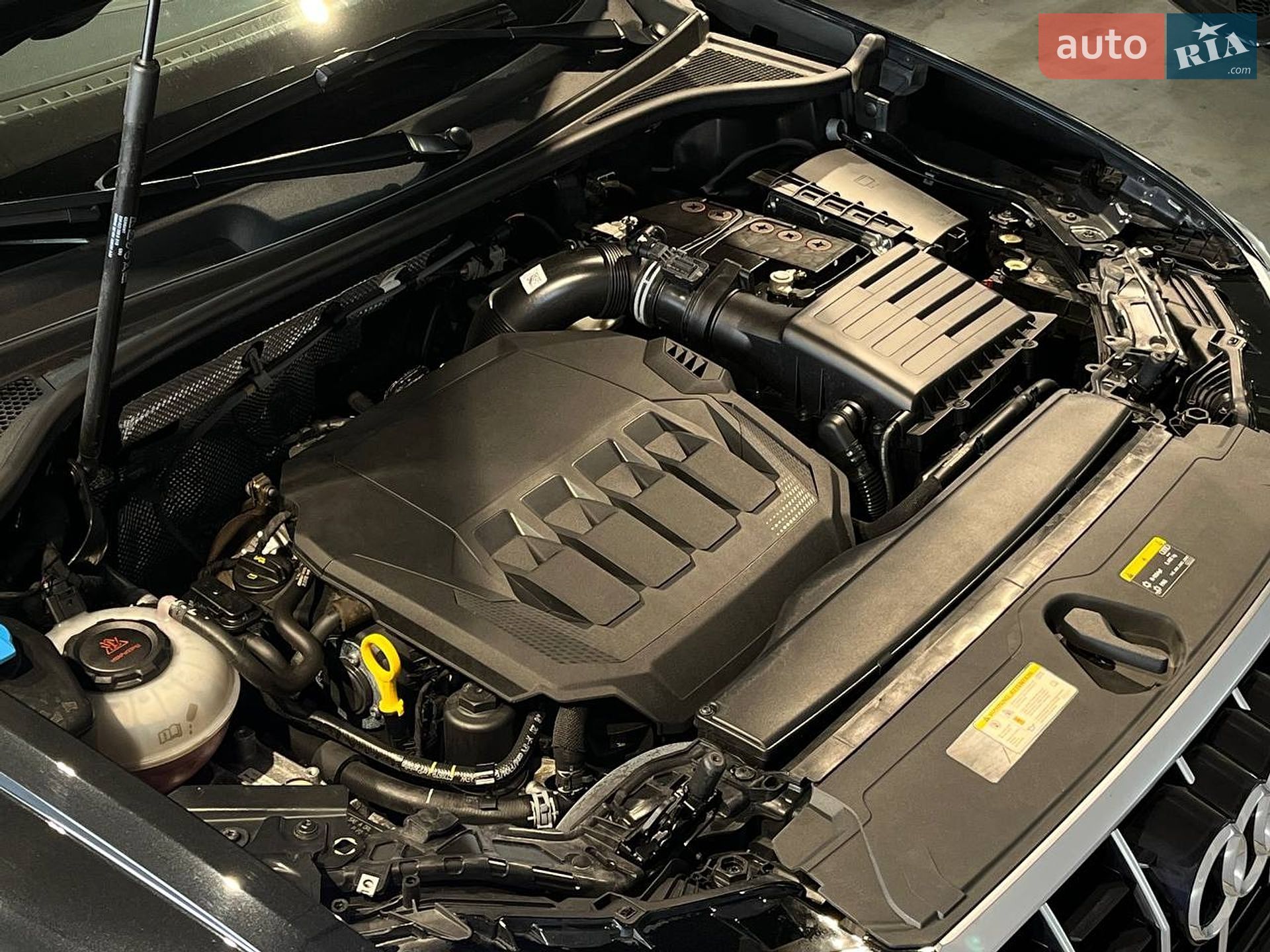 Audi Q3 2020 VIN WA1AUCF30M1073231 фото оголошення 12 з 36