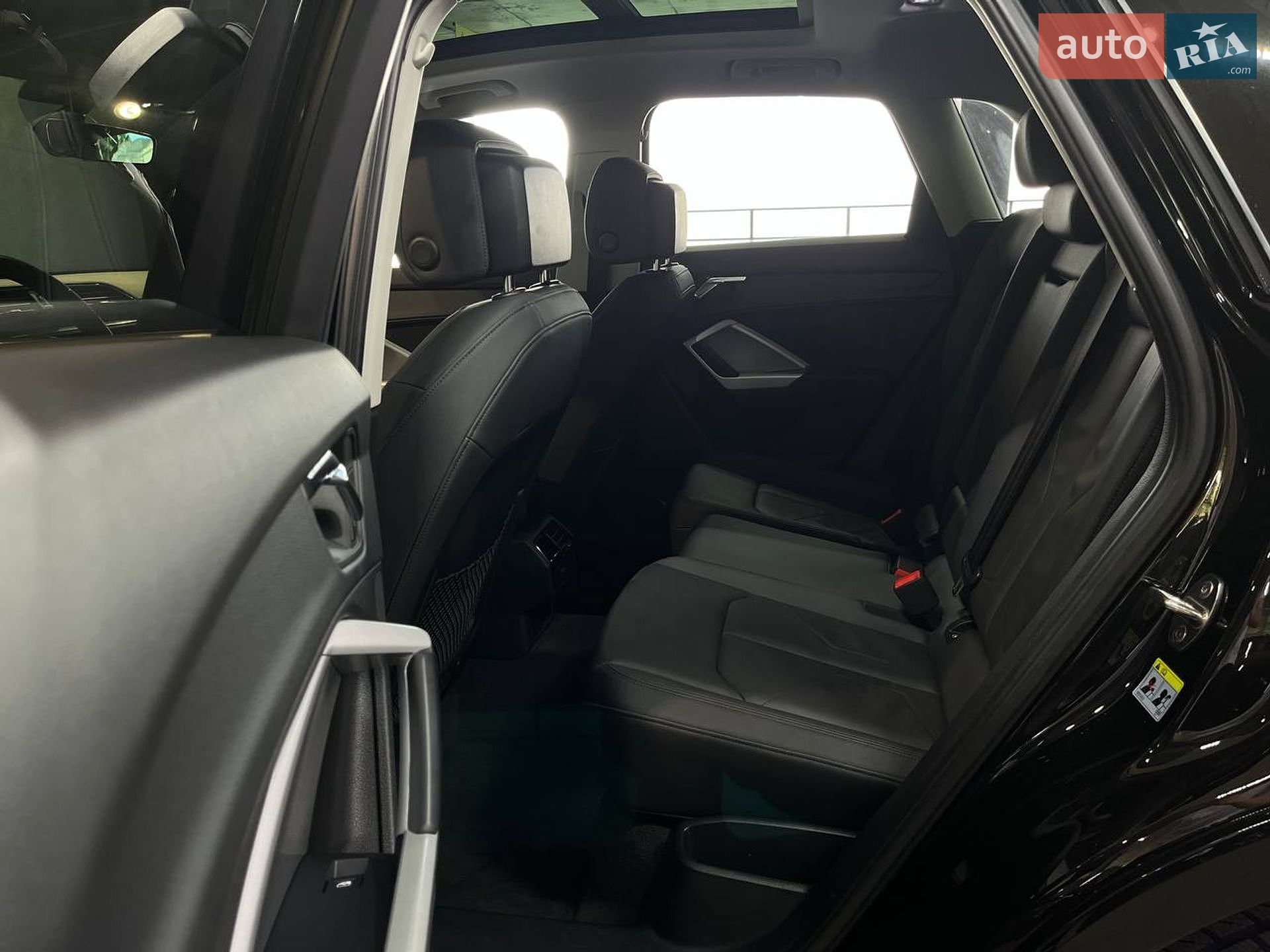 Audi Q3 2020 VIN WA1AUCF30M1073231 фото оголошення 18 з 36