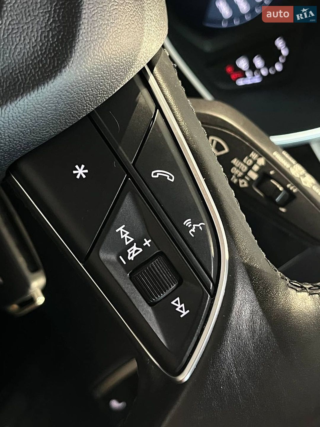 Audi Q3 2020 VIN WA1AUCF30M1073231 фото оголошення 27 з 36