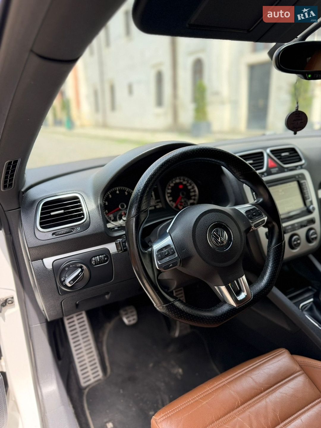 Volkswagen Scirocco 2009 VIN WVWZZZ13ZAV409391 фото оголошення 8 з 17