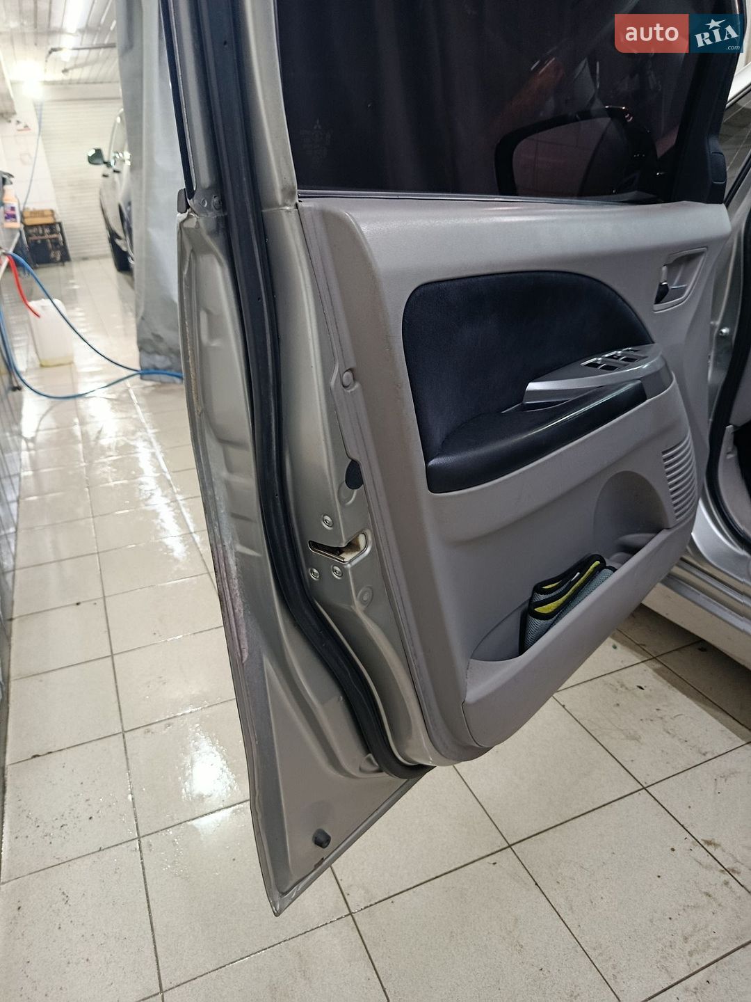 Mitsubishi Grandis 2007 VIN JMBLRNA4W8Z001046 фото оголошення 27 з 37