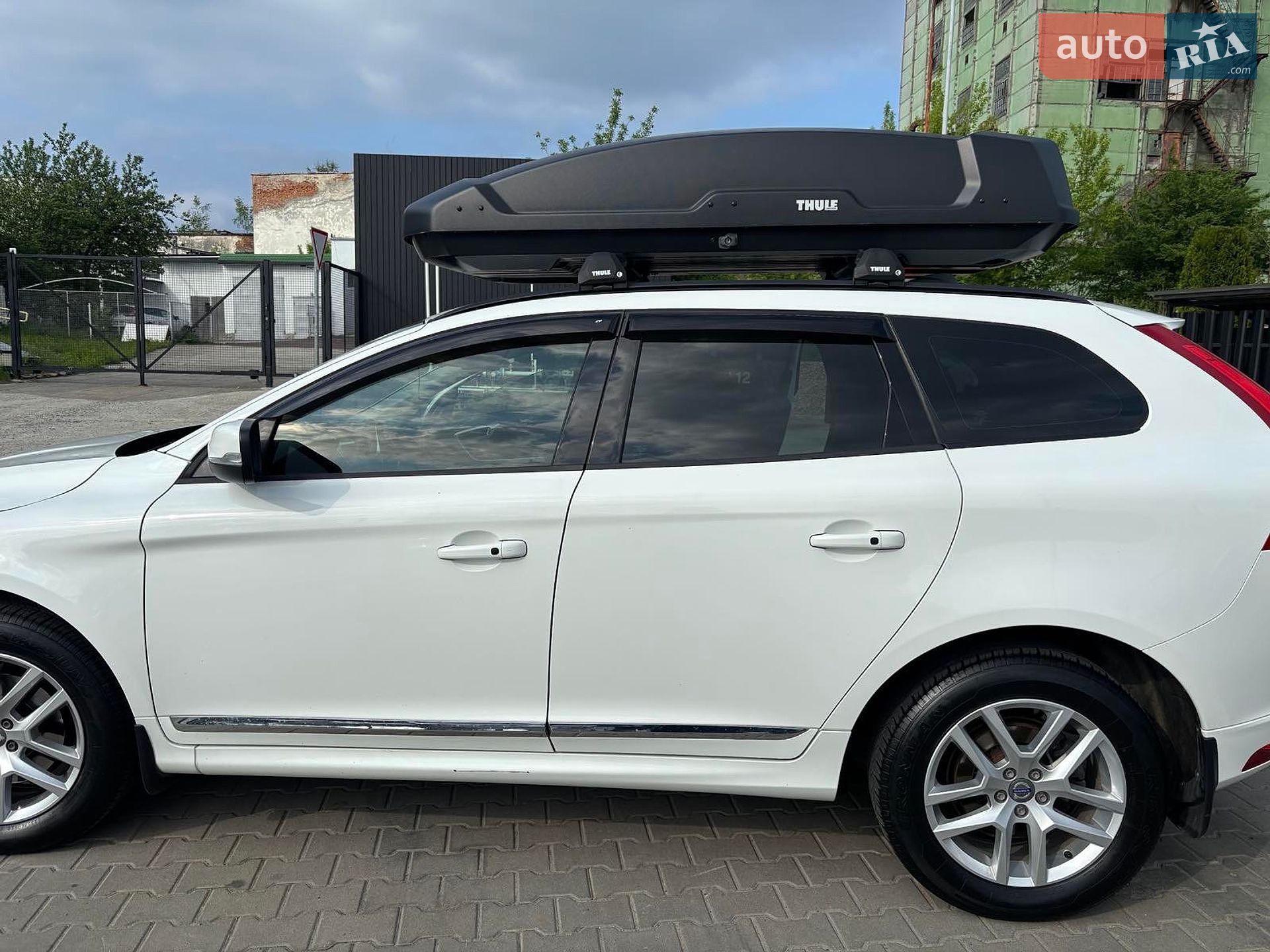 Volvo Xc60 2015 VIN YV440MDJ9G2852340 фото оголошення 2 з 7