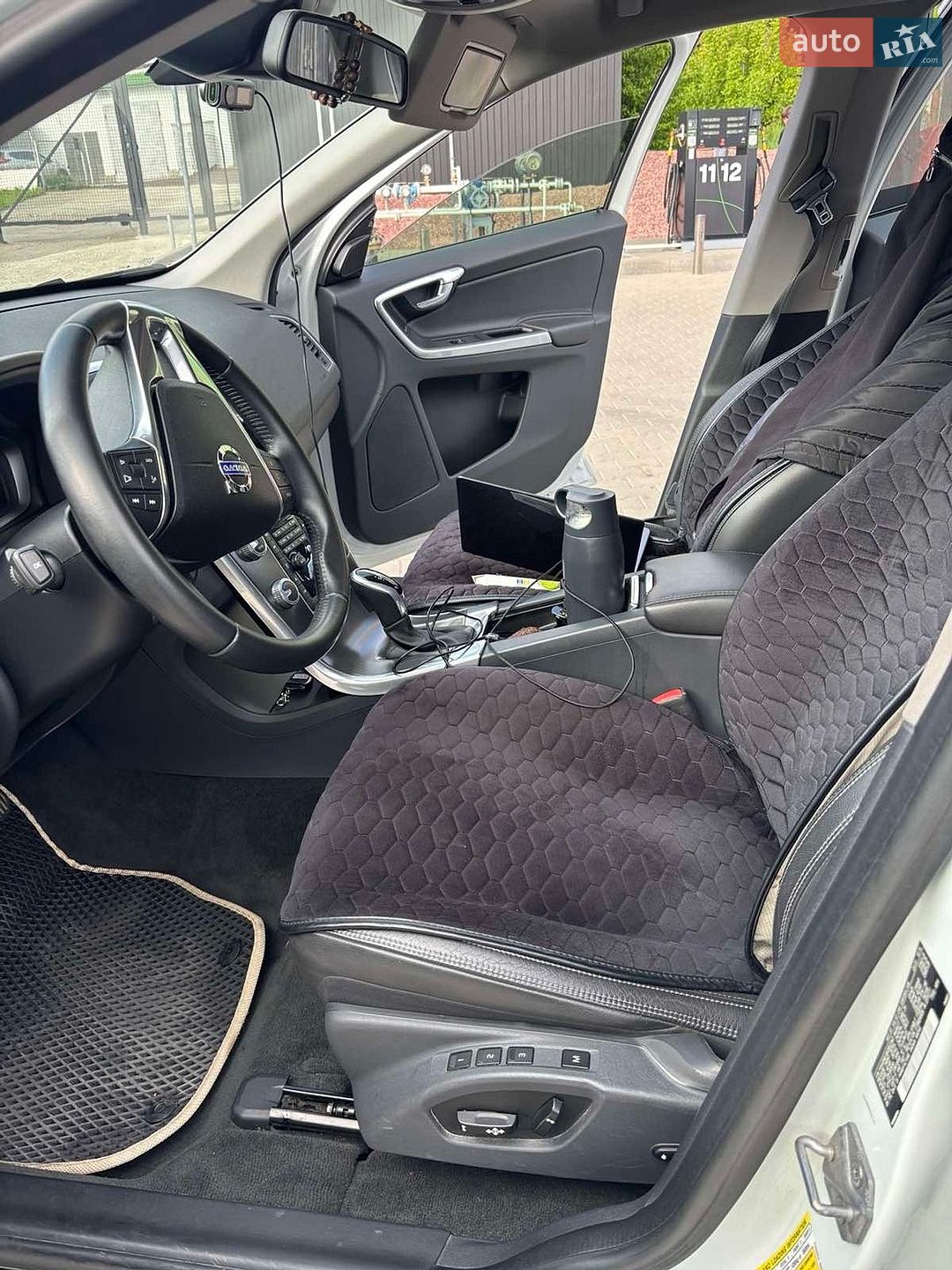 Volvo Xc60 2015 VIN YV440MDJ9G2852340 фото оголошення 3 з 7