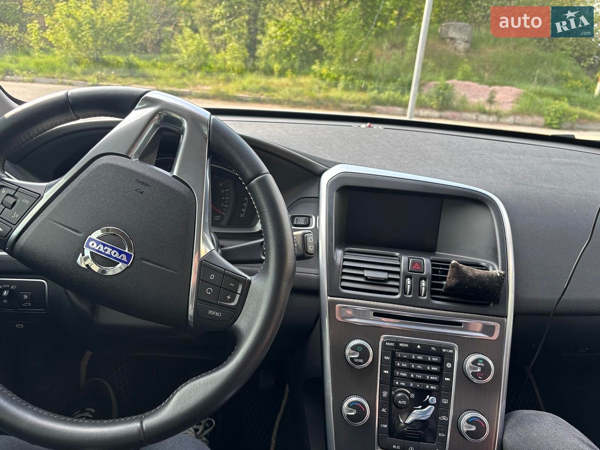 Volvo Xc60 2015 VIN YV440MDJ9G2852340 фото оголошення 4 з 7