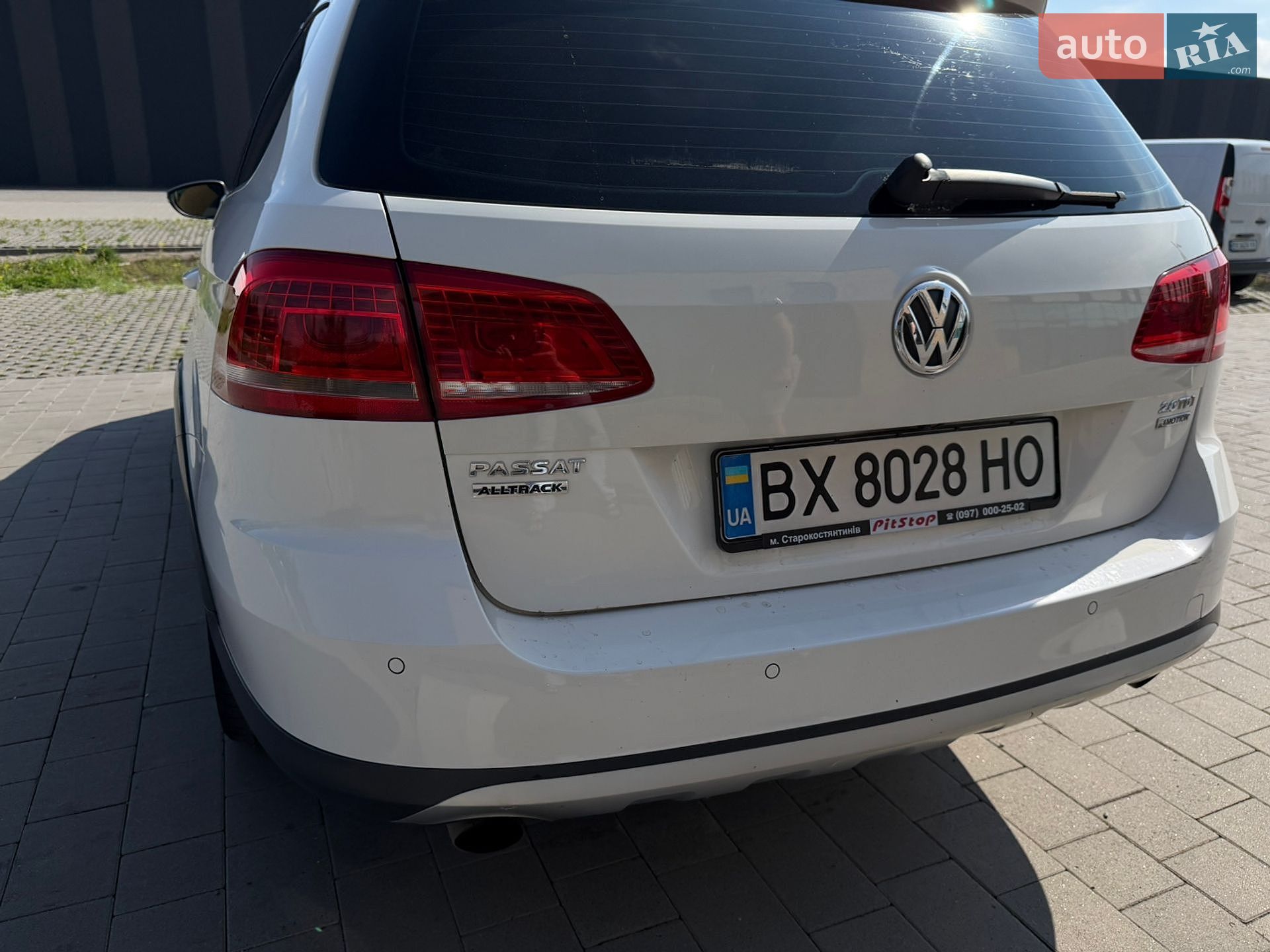 Volkswagen Passat 2012 VIN WVWZZZ3CZDE042671 фото оголошення 10 з 52