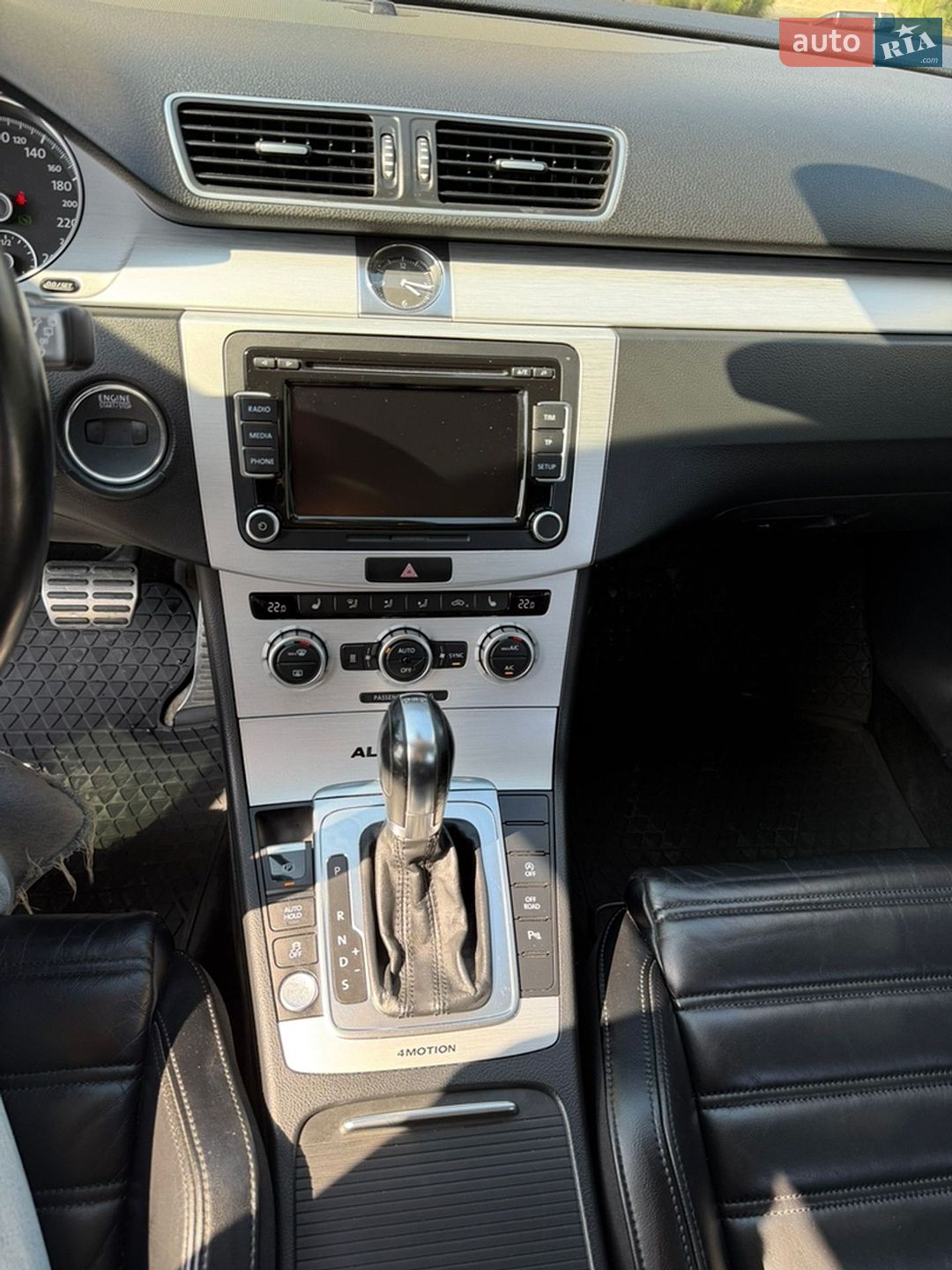 Volkswagen Passat 2012 VIN WVWZZZ3CZDE042671 фото оголошення 22 з 52