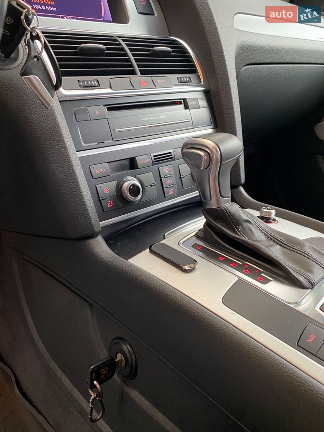 Audi Q7 2012 VIN WAUZZZ4L6DD018195 фото оголошення 26 з 71