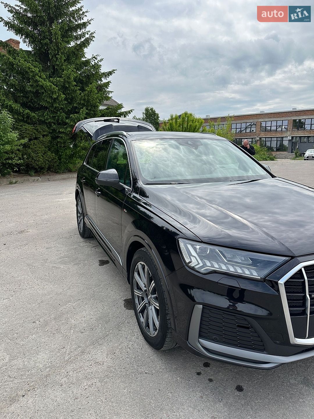 Audi Q7 2020 VIN WAUZZZ4M1LD012490 фото оголошення 3 з 19