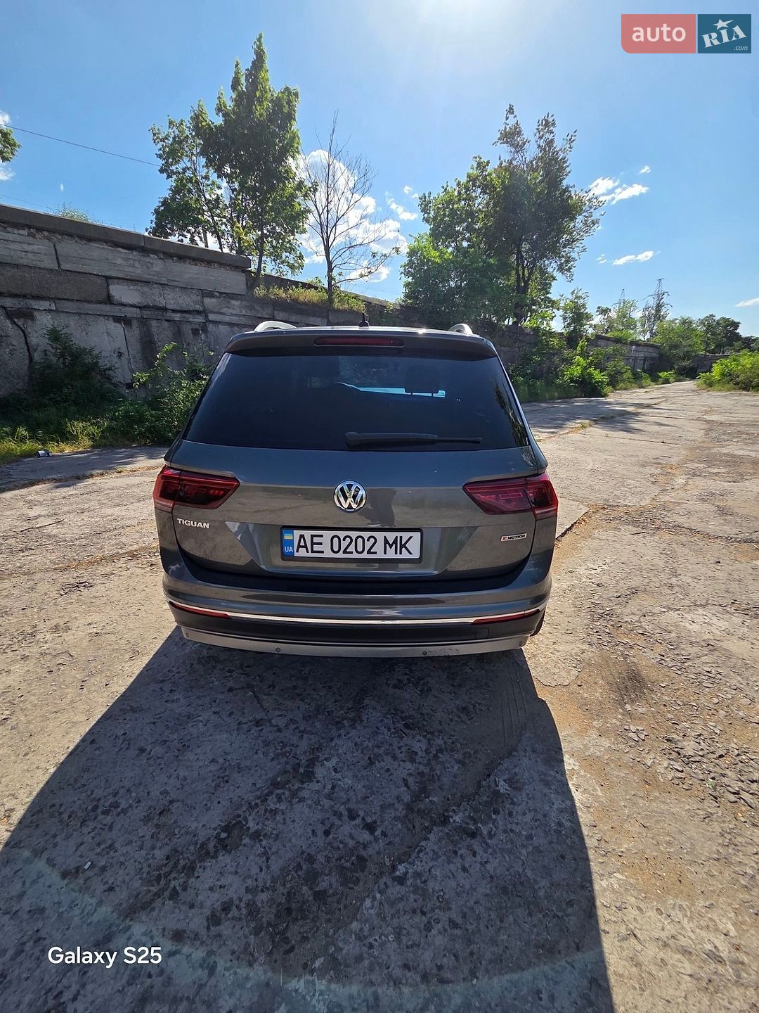 Volkswagen Tiguan 2018 VIN WVGZZZ5NZJW899981 фото оголошення 16 з 23