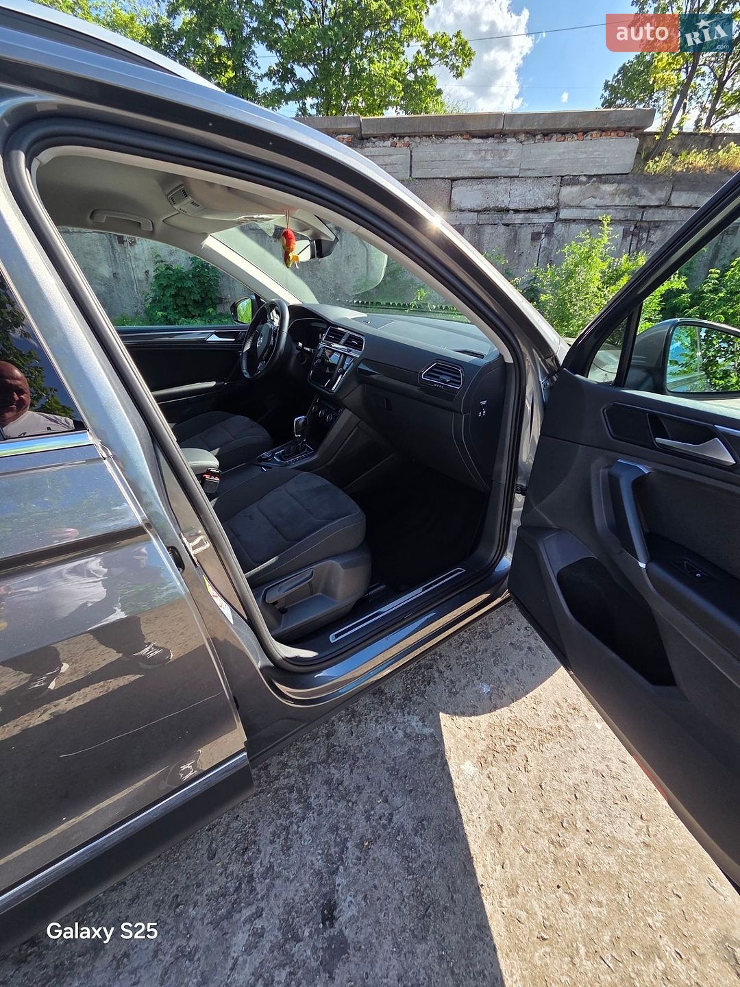 Volkswagen Tiguan 2018 VIN WVGZZZ5NZJW899981 фото оголошення 20 з 23