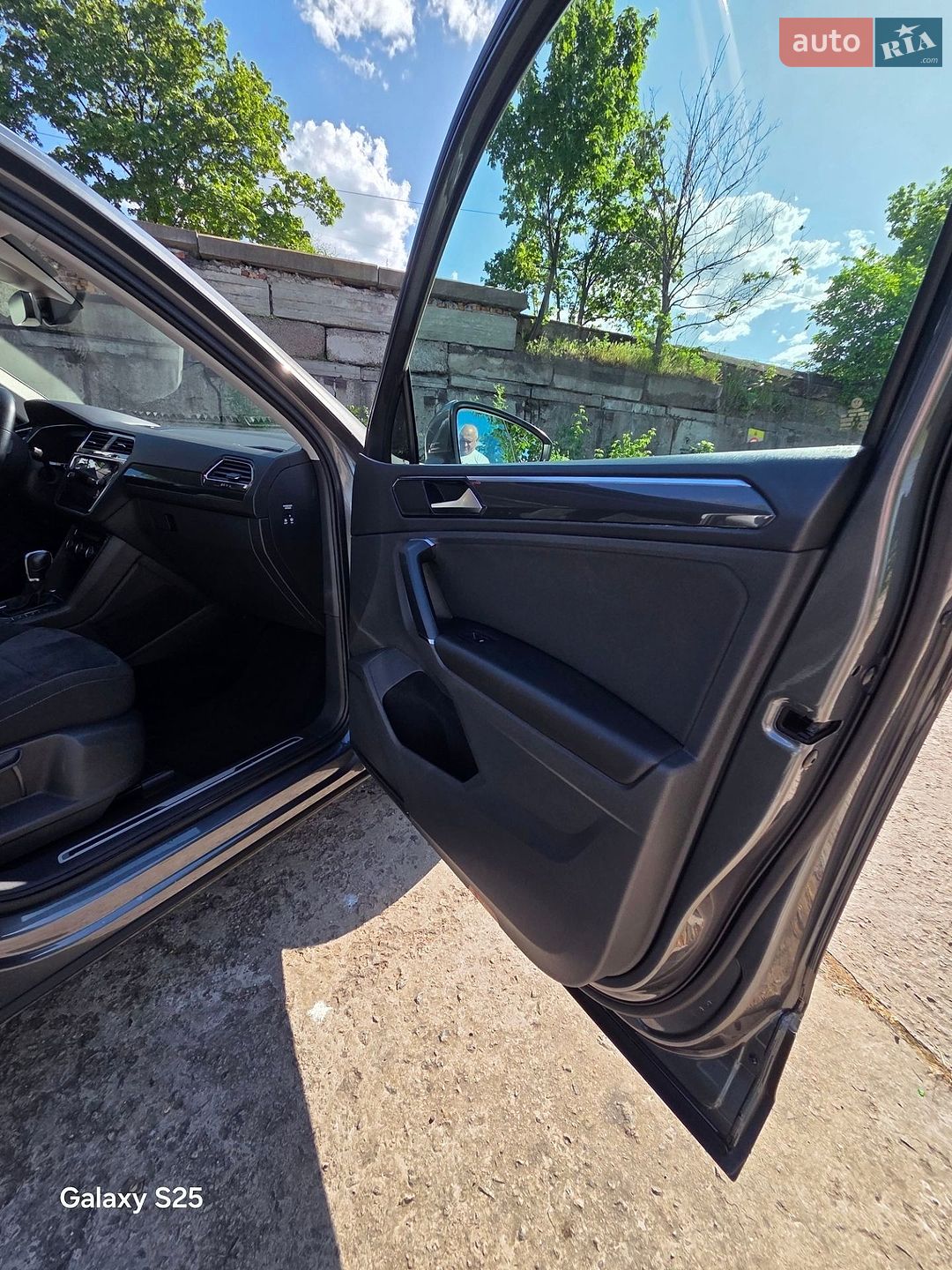 Volkswagen Tiguan 2018 VIN WVGZZZ5NZJW899981 фото оголошення 21 з 23