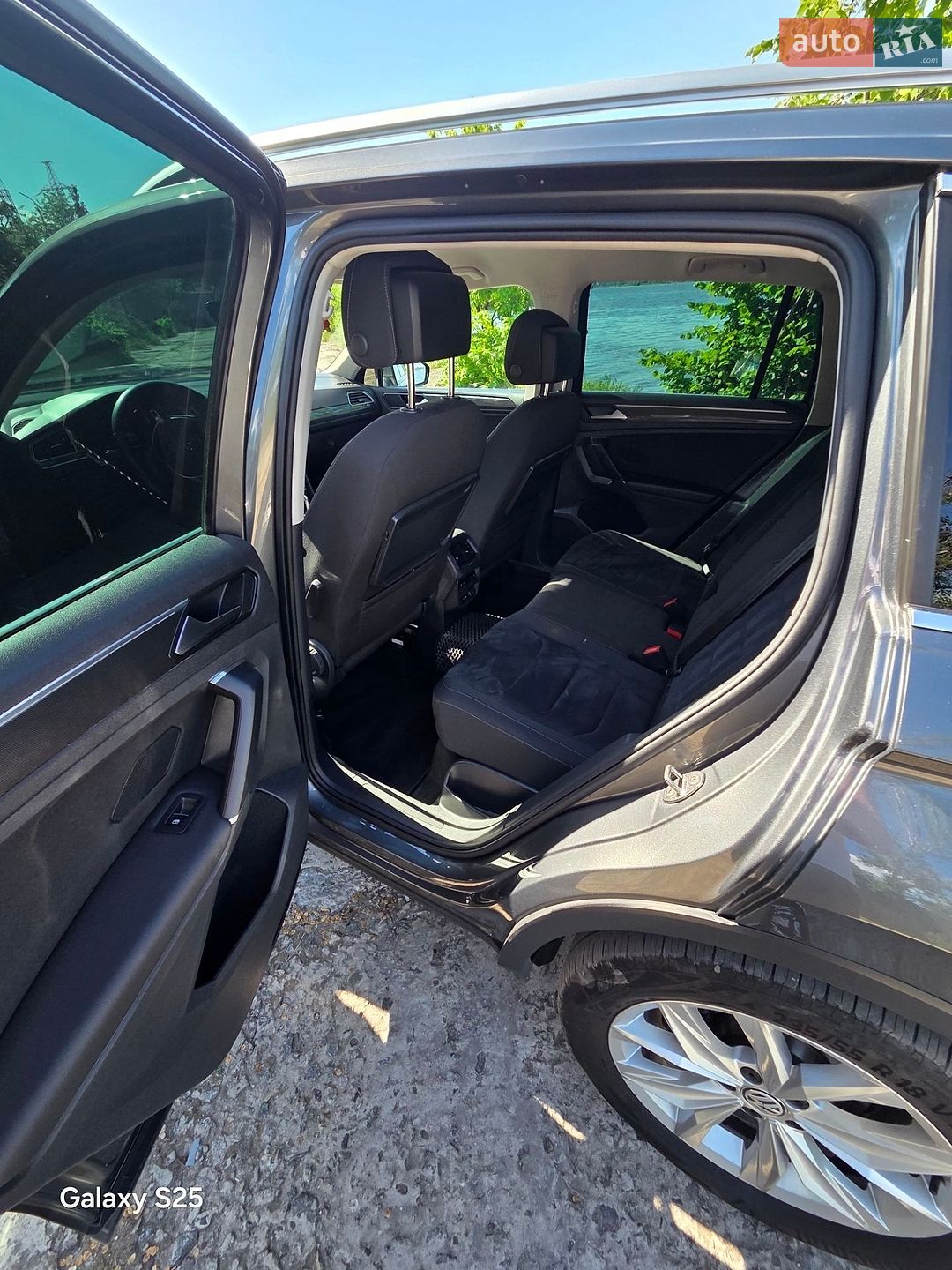 Volkswagen Tiguan 2018 VIN WVGZZZ5NZJW899981 фото оголошення 22 з 23