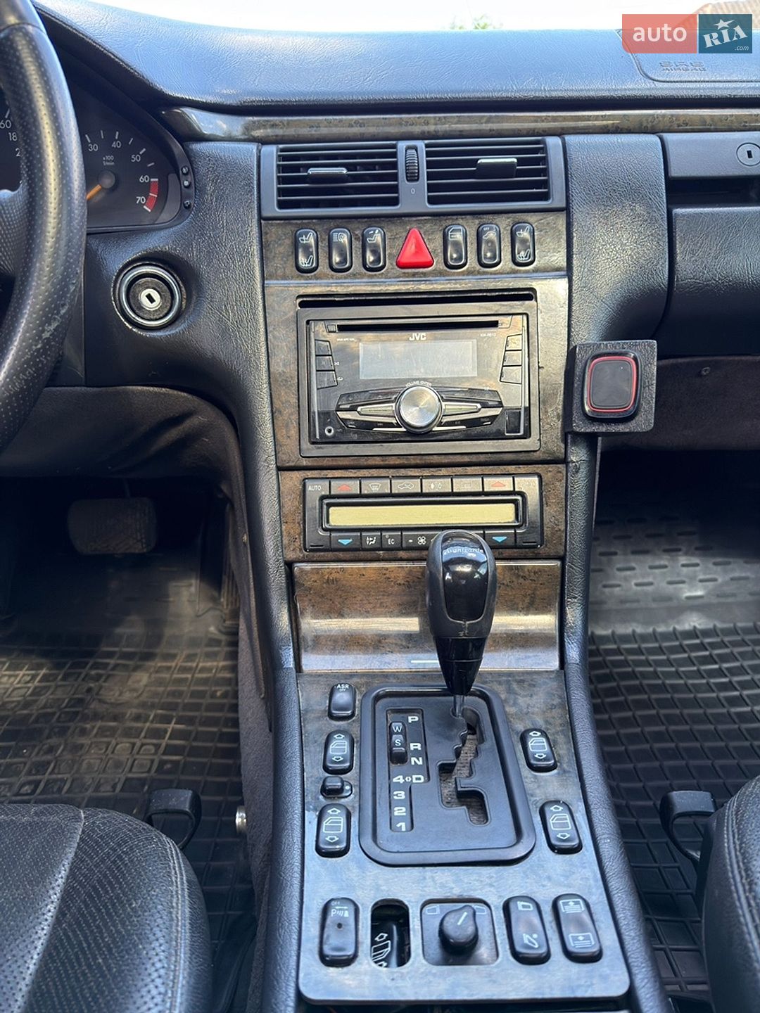 Mercedes-Benz E-Class 1996 VIN WDB2100721A191672 фото оголошення 12 з 26