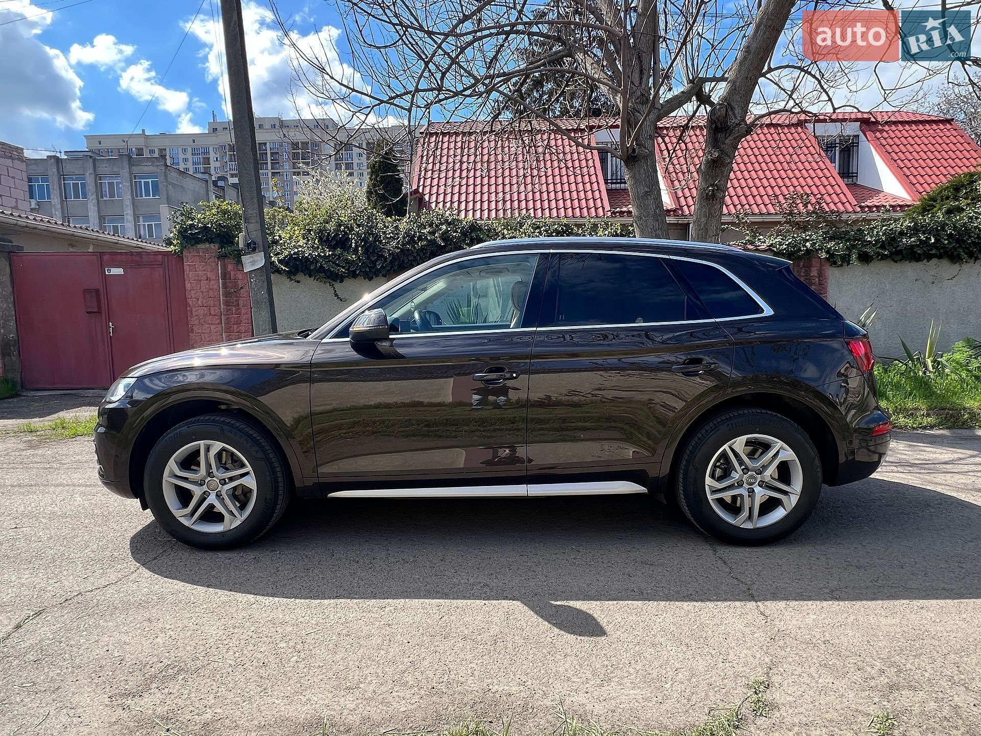 Audi Q5 2018 VIN WAUZZZFYXJ2225222 фото оголошення 40 з 65