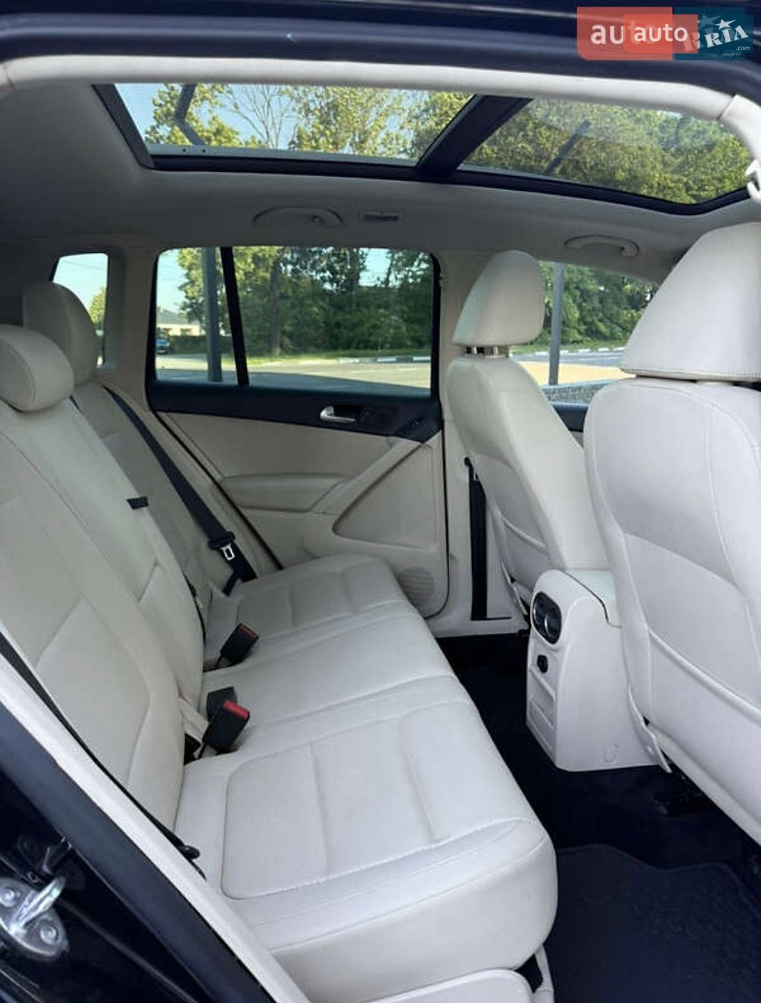 Volkswagen Tiguan 2012 VIN WVGAV7AX5DW536693 фото оголошення 8 з 14