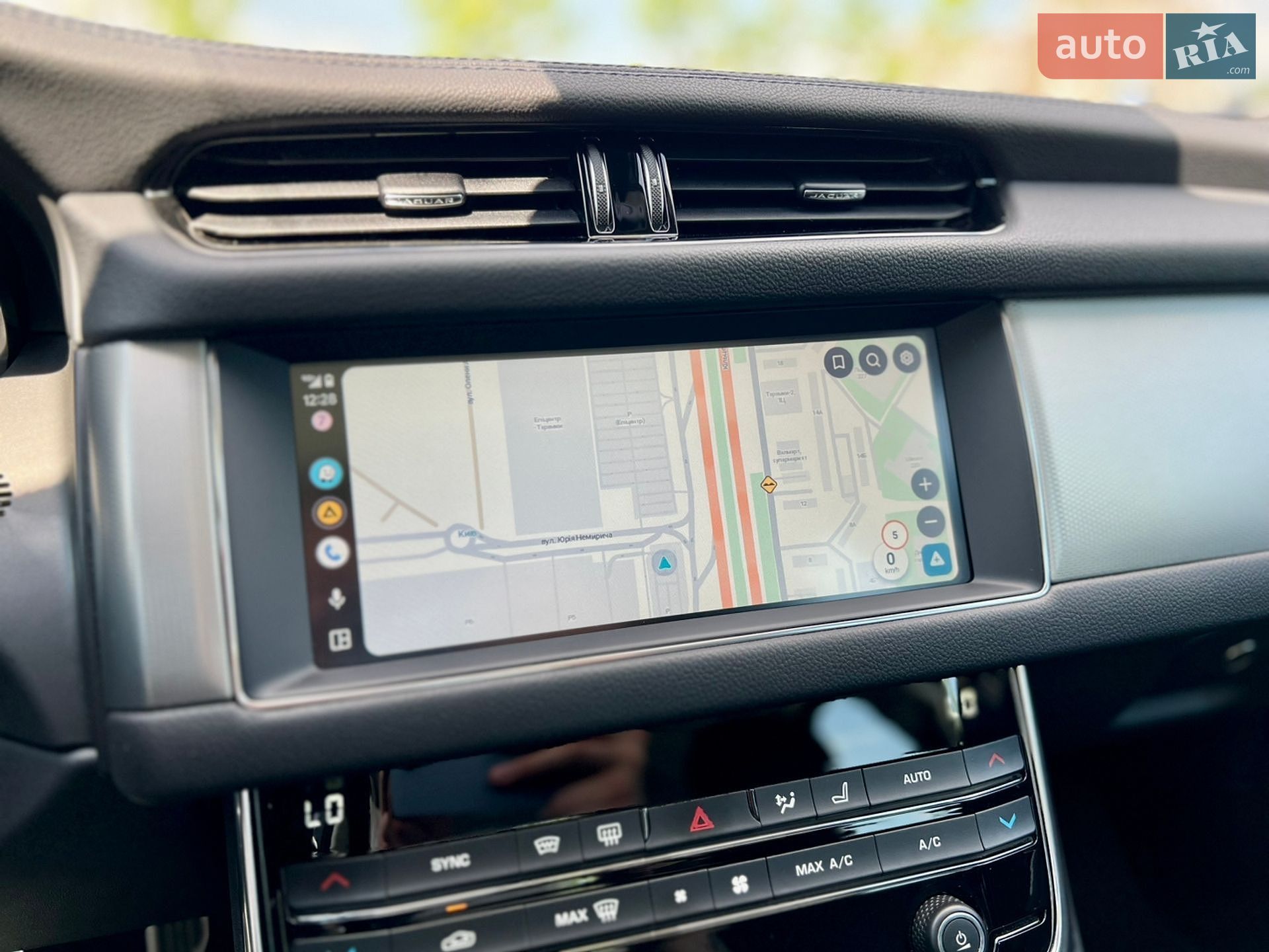 Jaguar XF 2018 VIN SAJBJ4FX5KCY78169 фото оголошення 23 з 48
