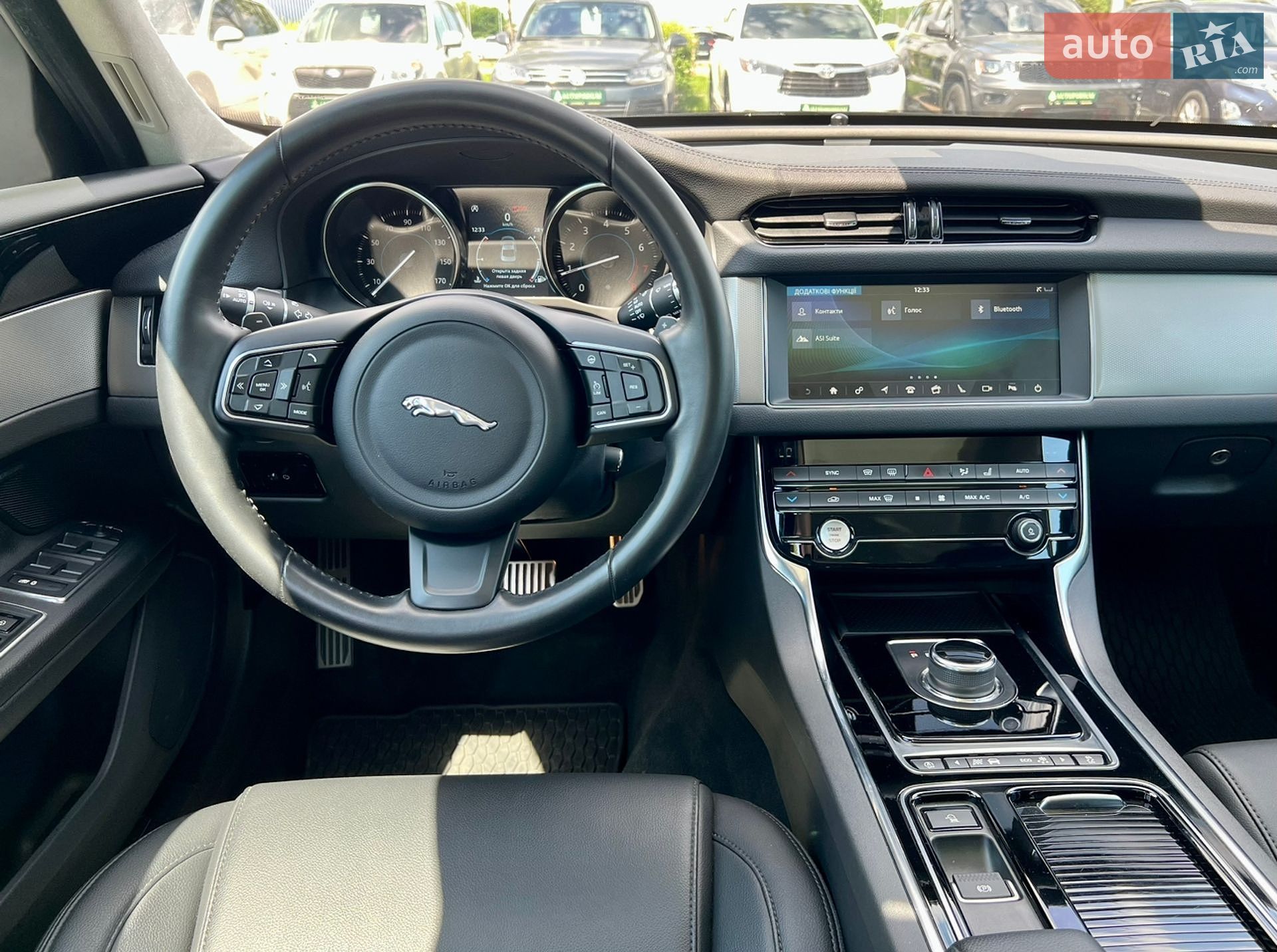 Jaguar XF 2018 VIN SAJBJ4FX5KCY78169 фото оголошення 40 з 48