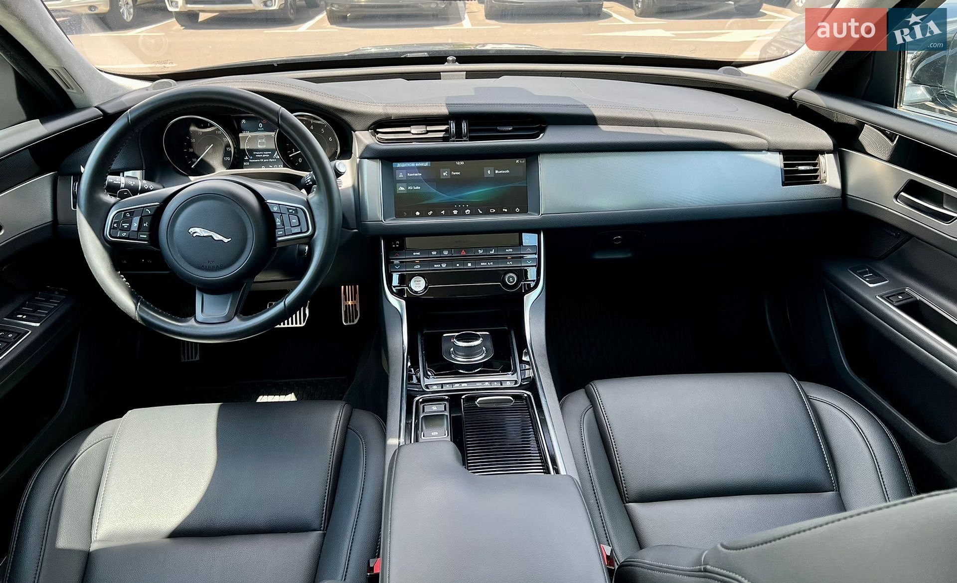 Jaguar XF 2018 VIN SAJBJ4FX5KCY78169 фото оголошення 41 з 48