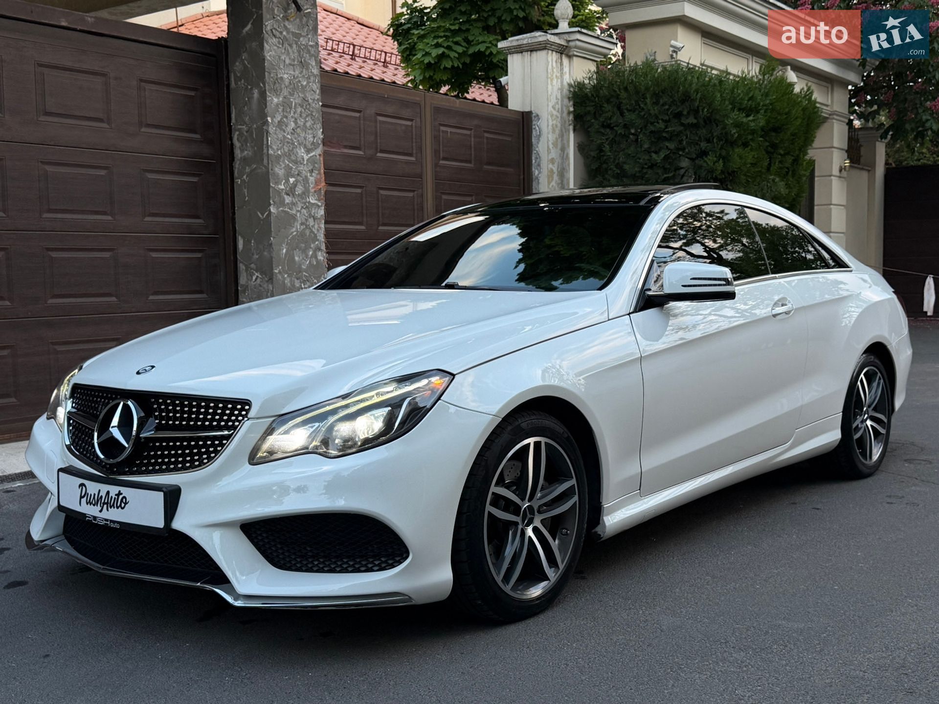 Mercedes-Benz E-Class 2015 VIN WDDKJ6HBXGF336475 фото оголошення 13 з 43